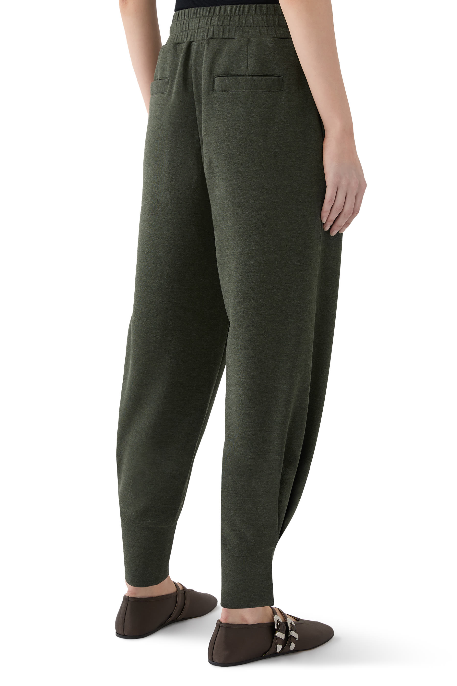 بنطال بقصة مريحة