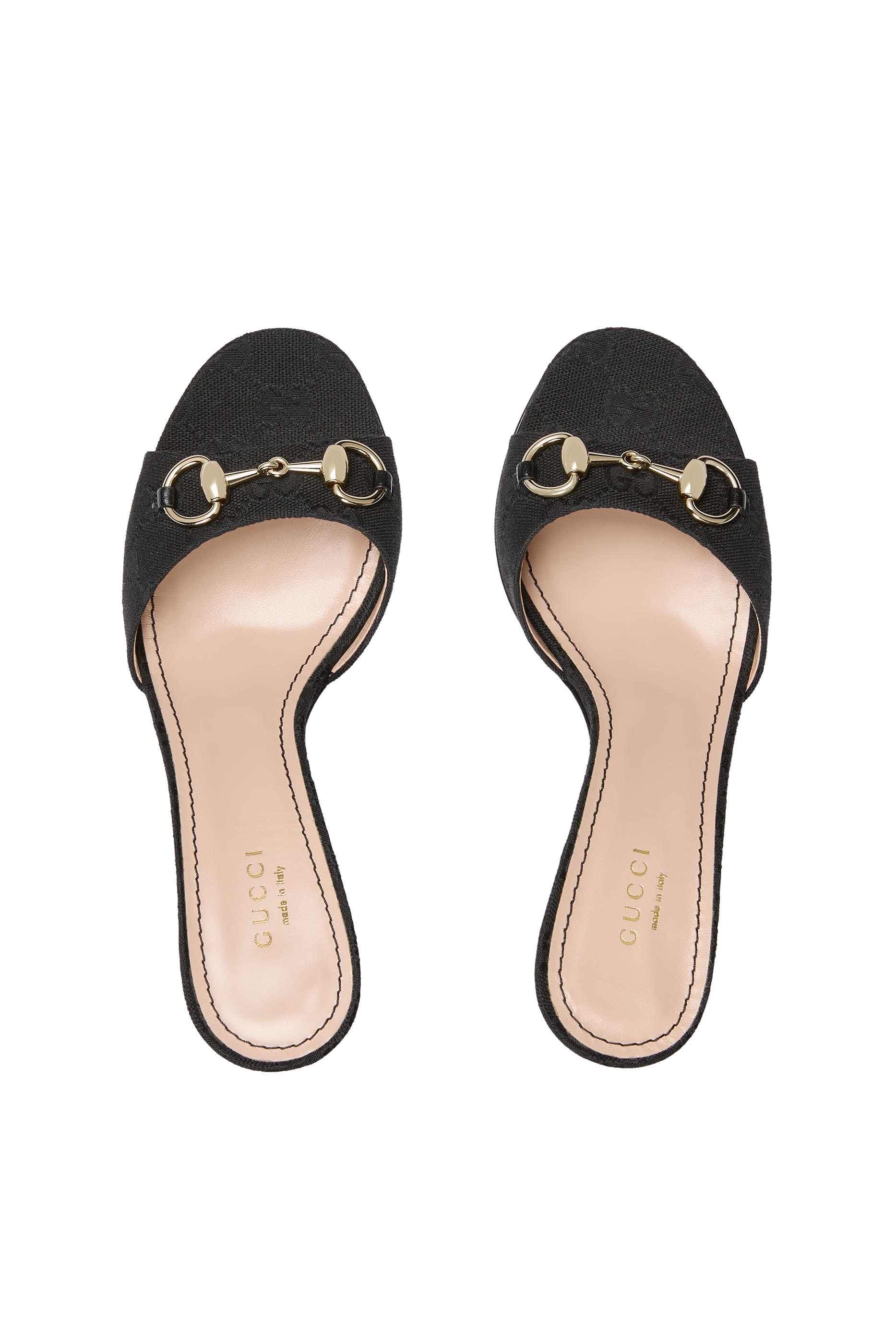 صندل 85 بشعار الماركة وحلية لجام الحصان