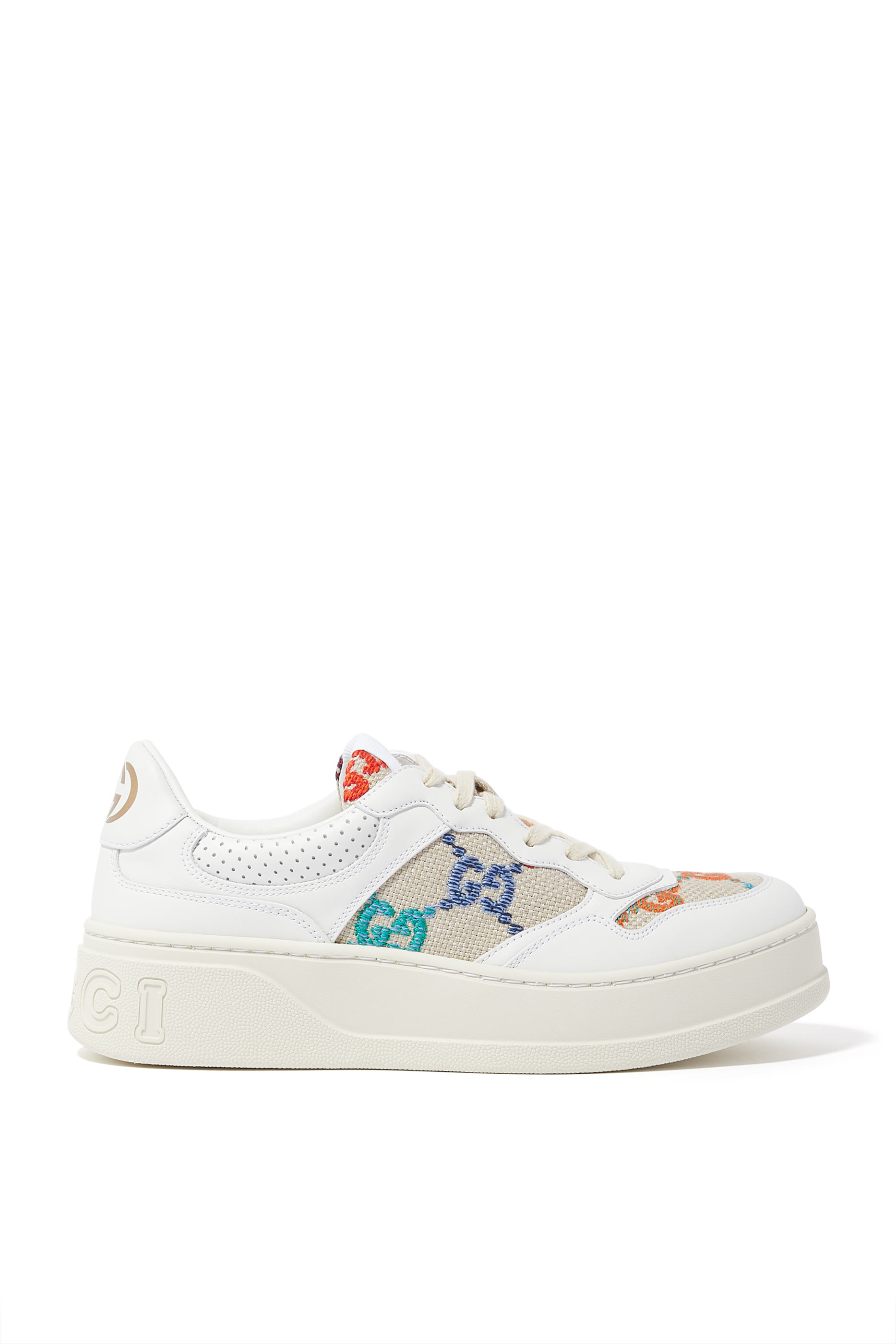 سنيكرز جلد بنعل سميك بحرفي شعار الماركة