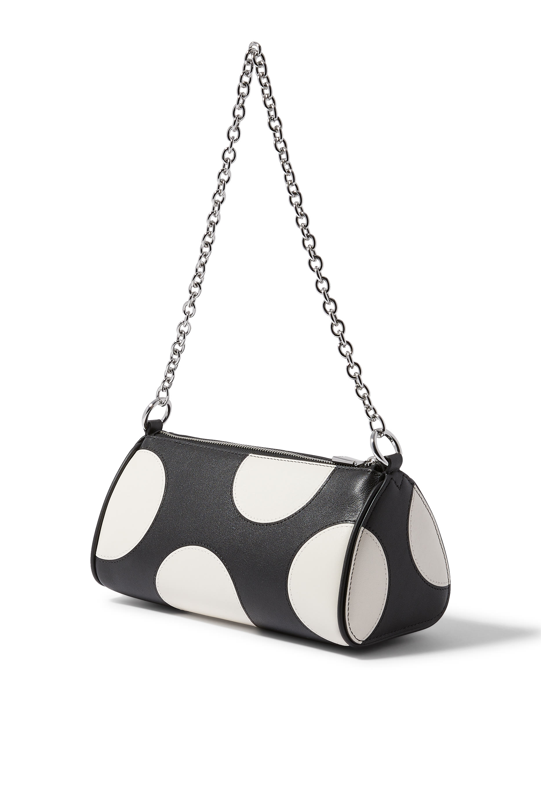 حقيبة صغيرة بشعار الماركة