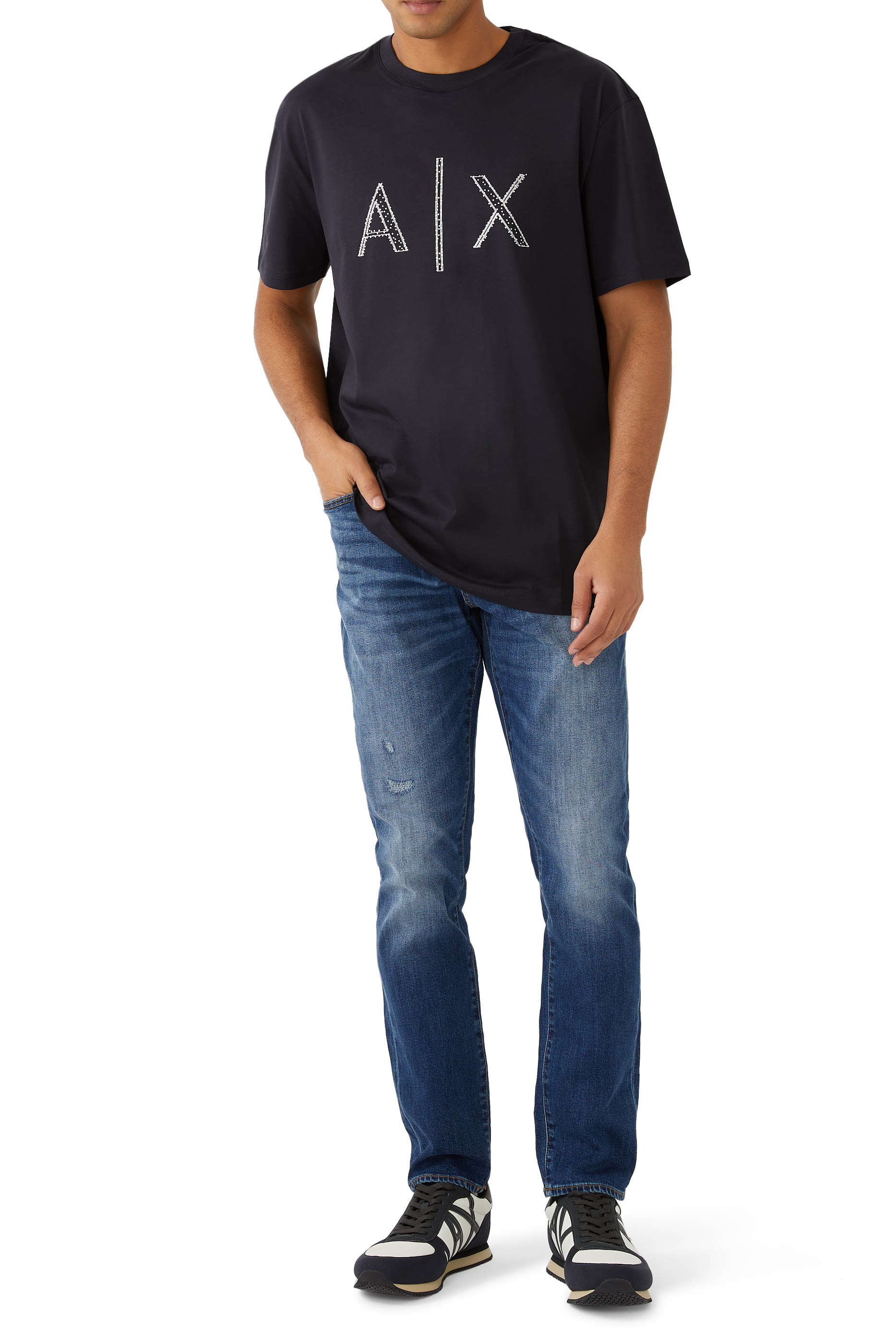 تيشيرت بشعار الماركة