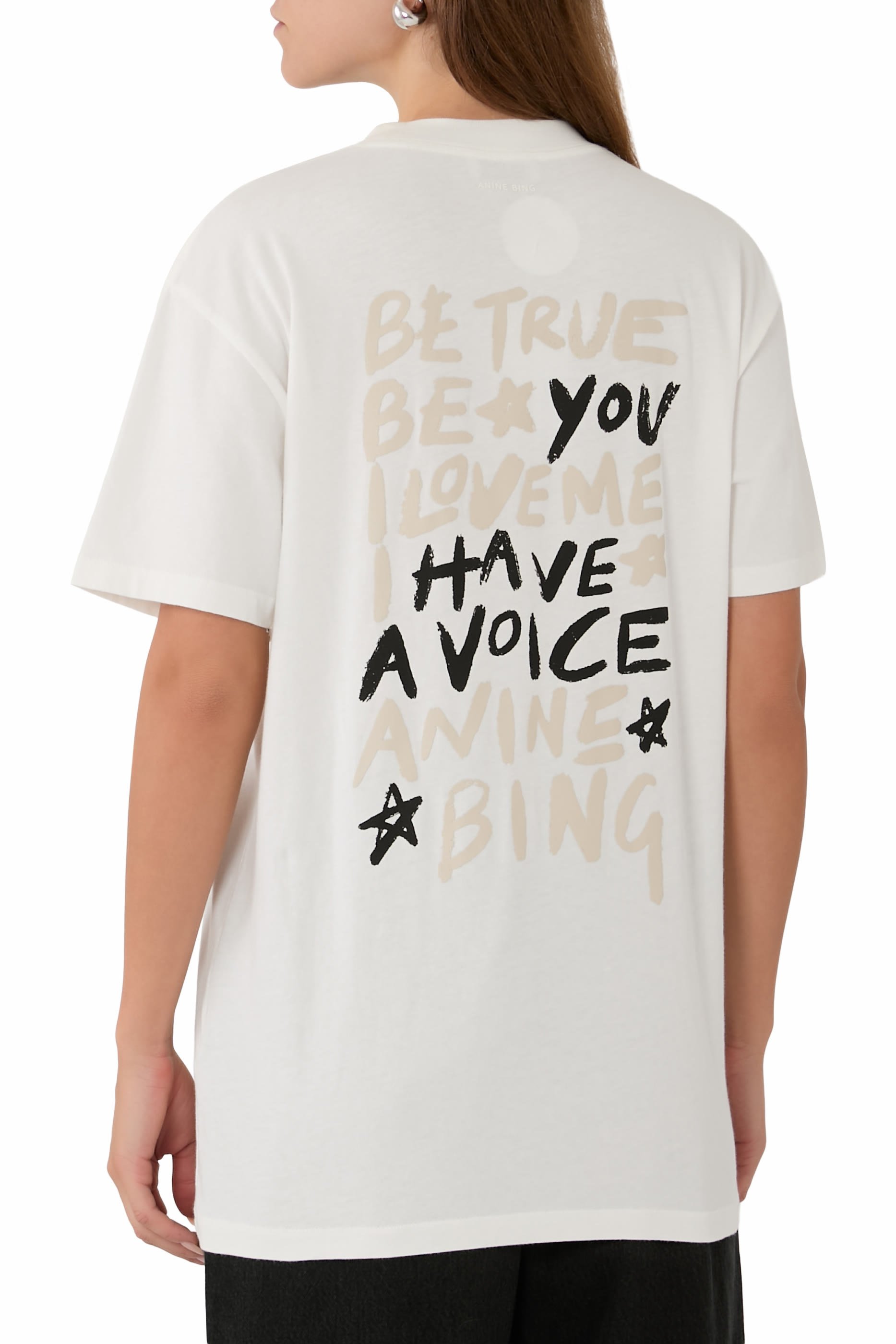 تيشيرت بشعار الماركة