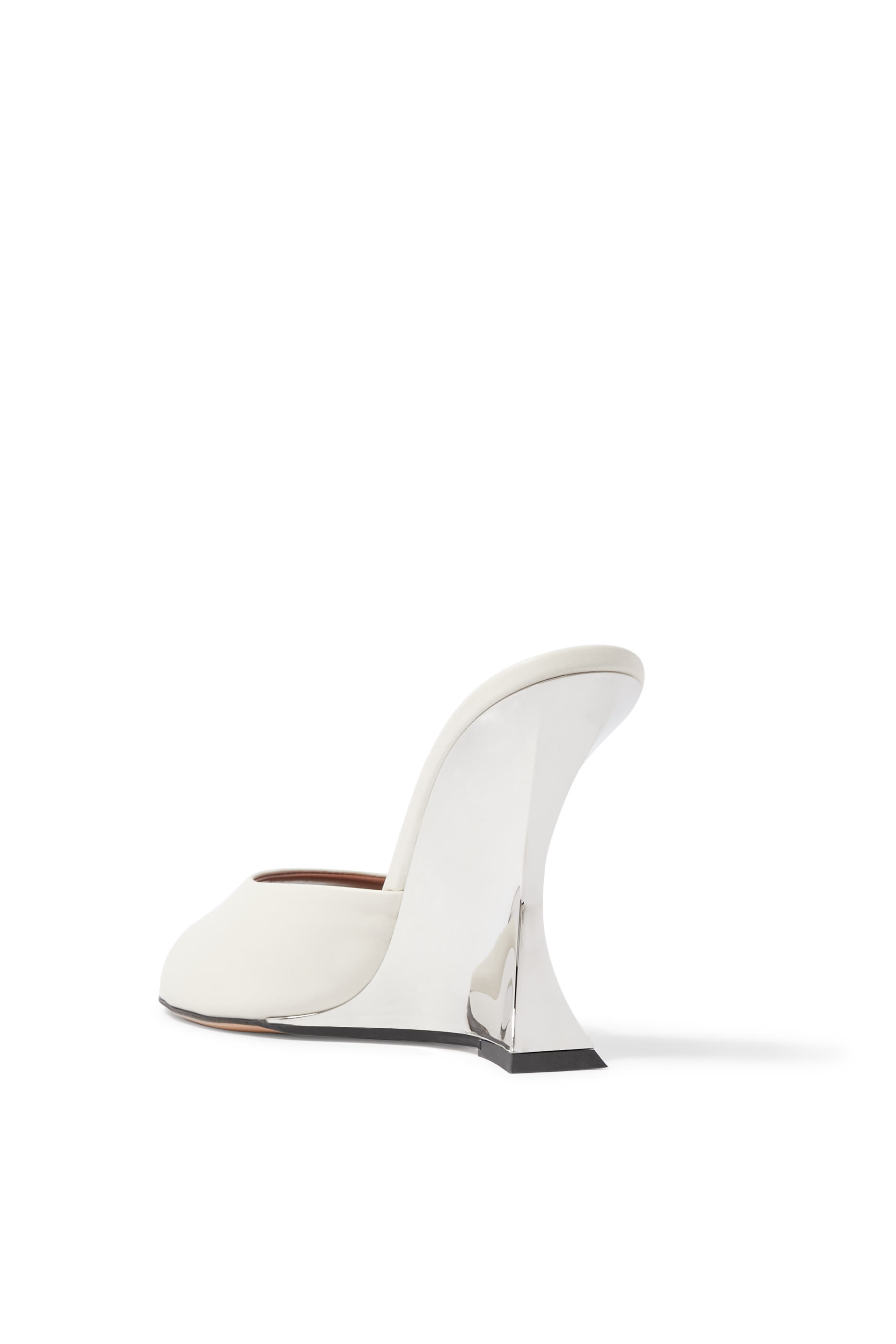 حذاء نينا 150 مفتوح من الخلف