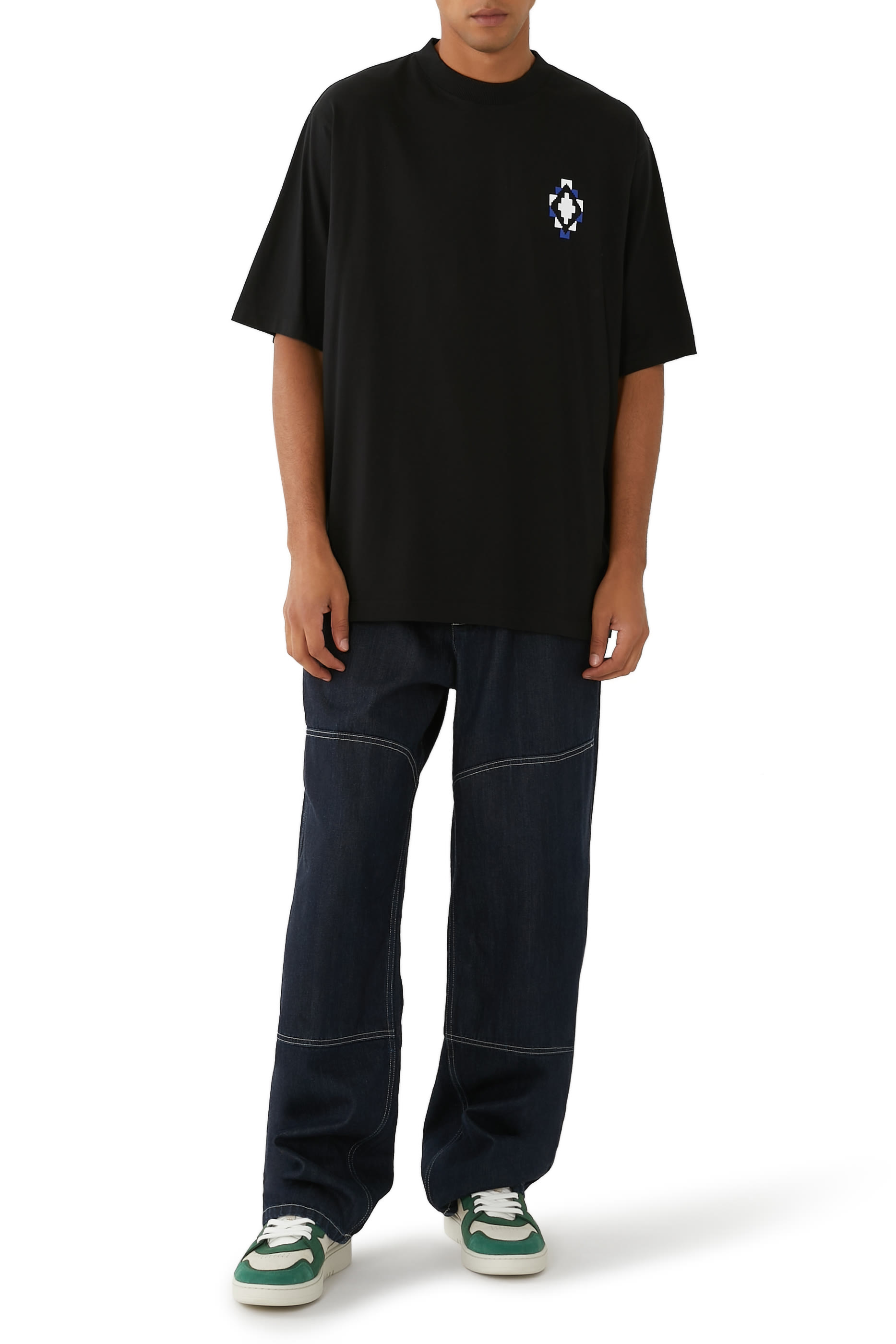 تيشيرت بنقشة باندانا ومعين