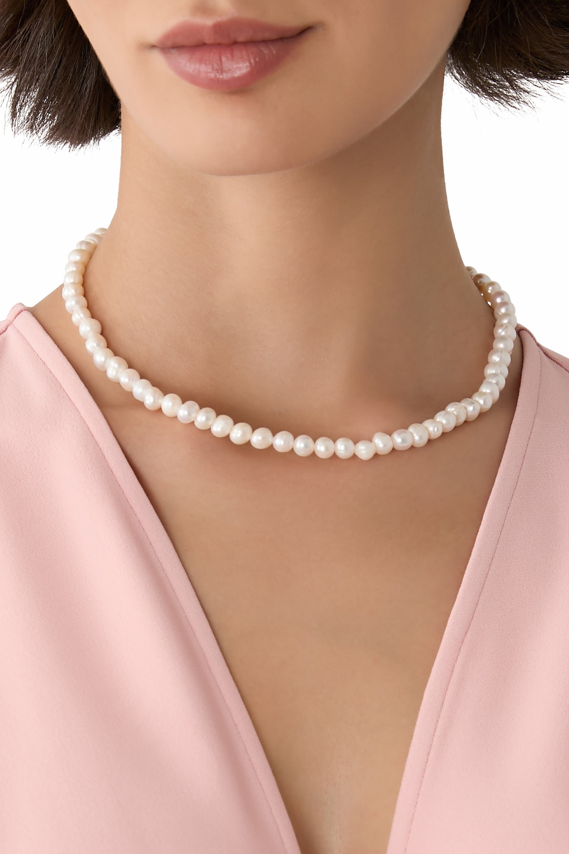 قلادة مرصعة بلؤلؤ: نحاس مطلي بذهب عيار 14