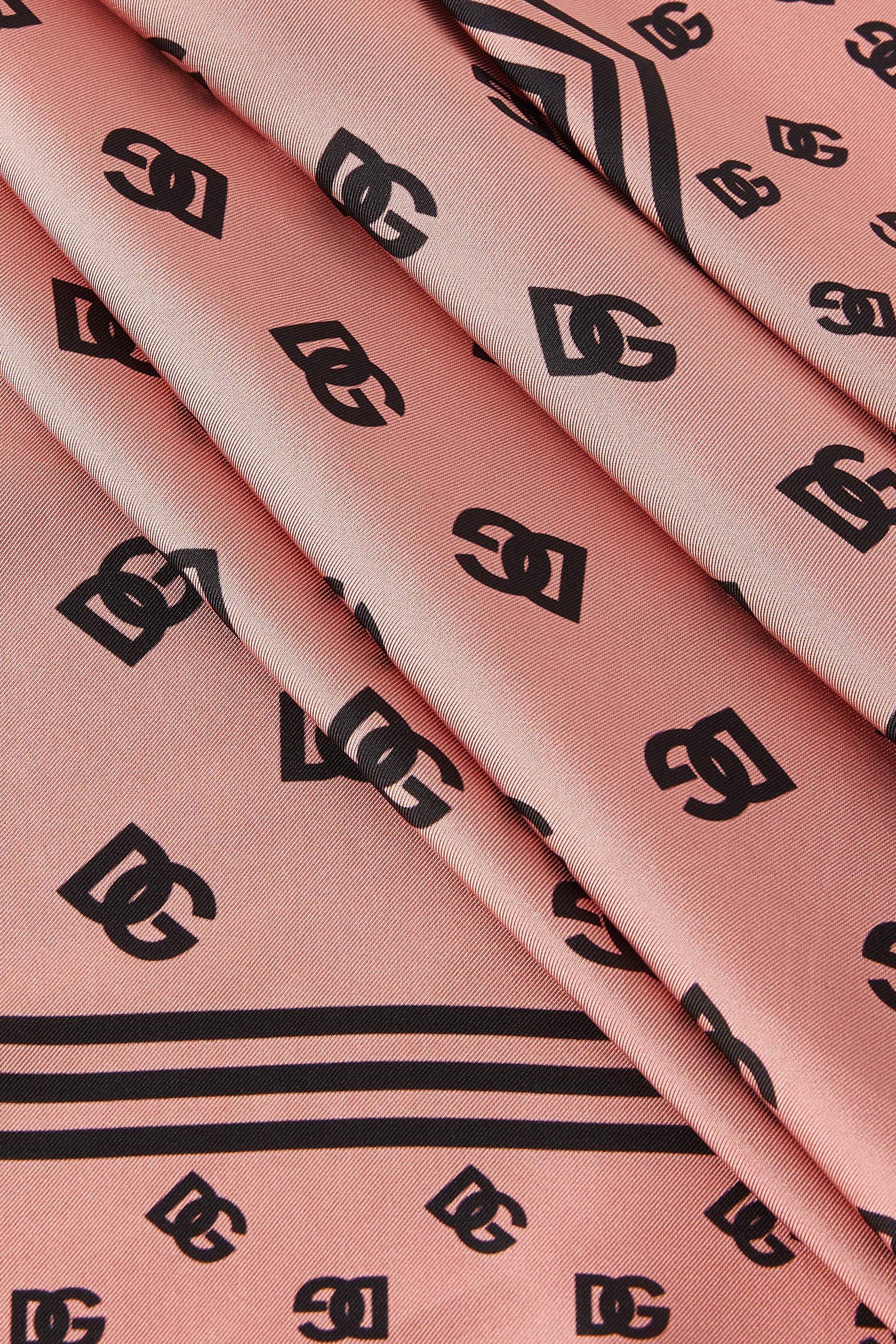 فولار حرير تويل