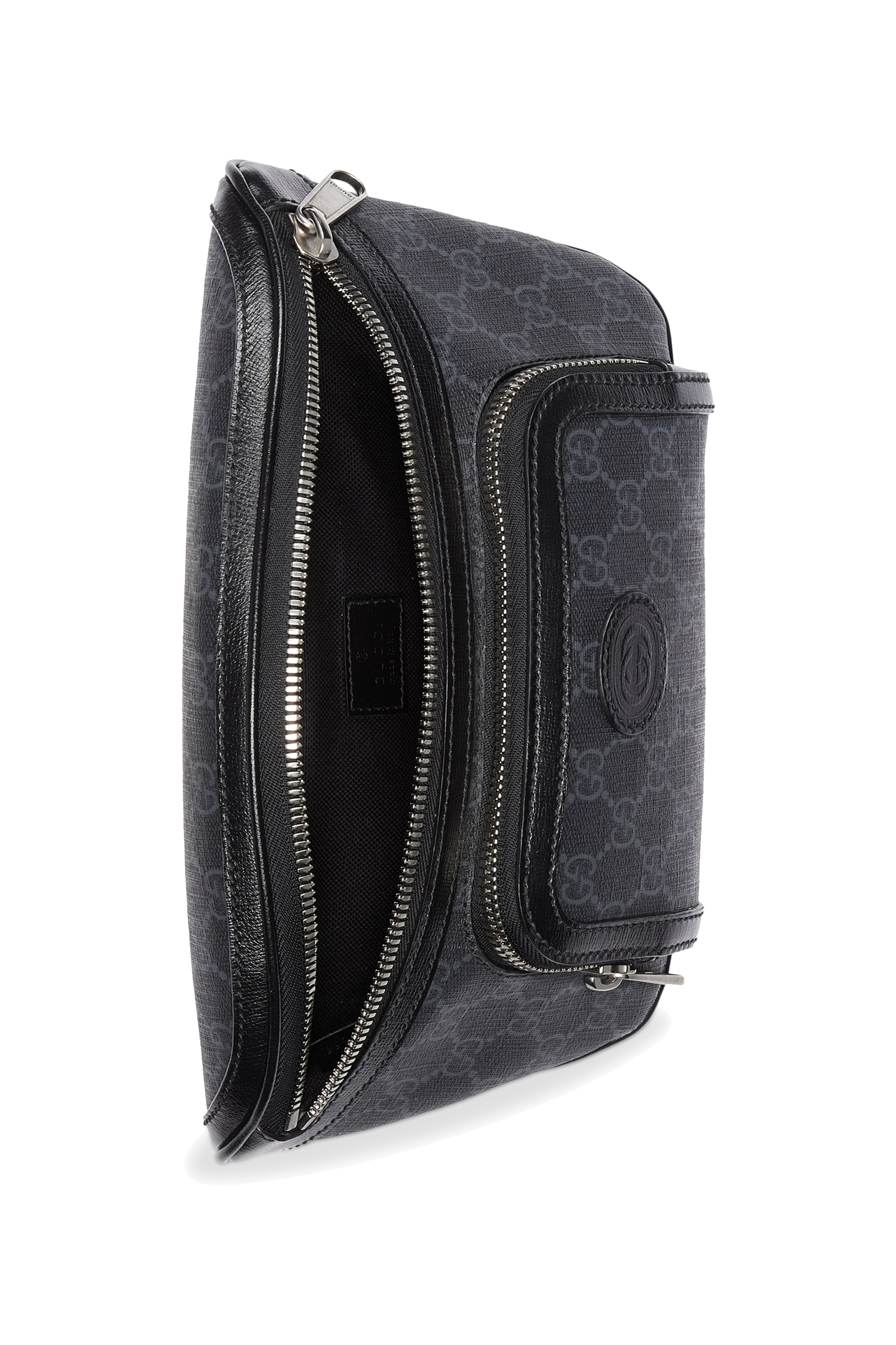 حقيبة خصر بحرفي شعار الماركة بحجم كبير