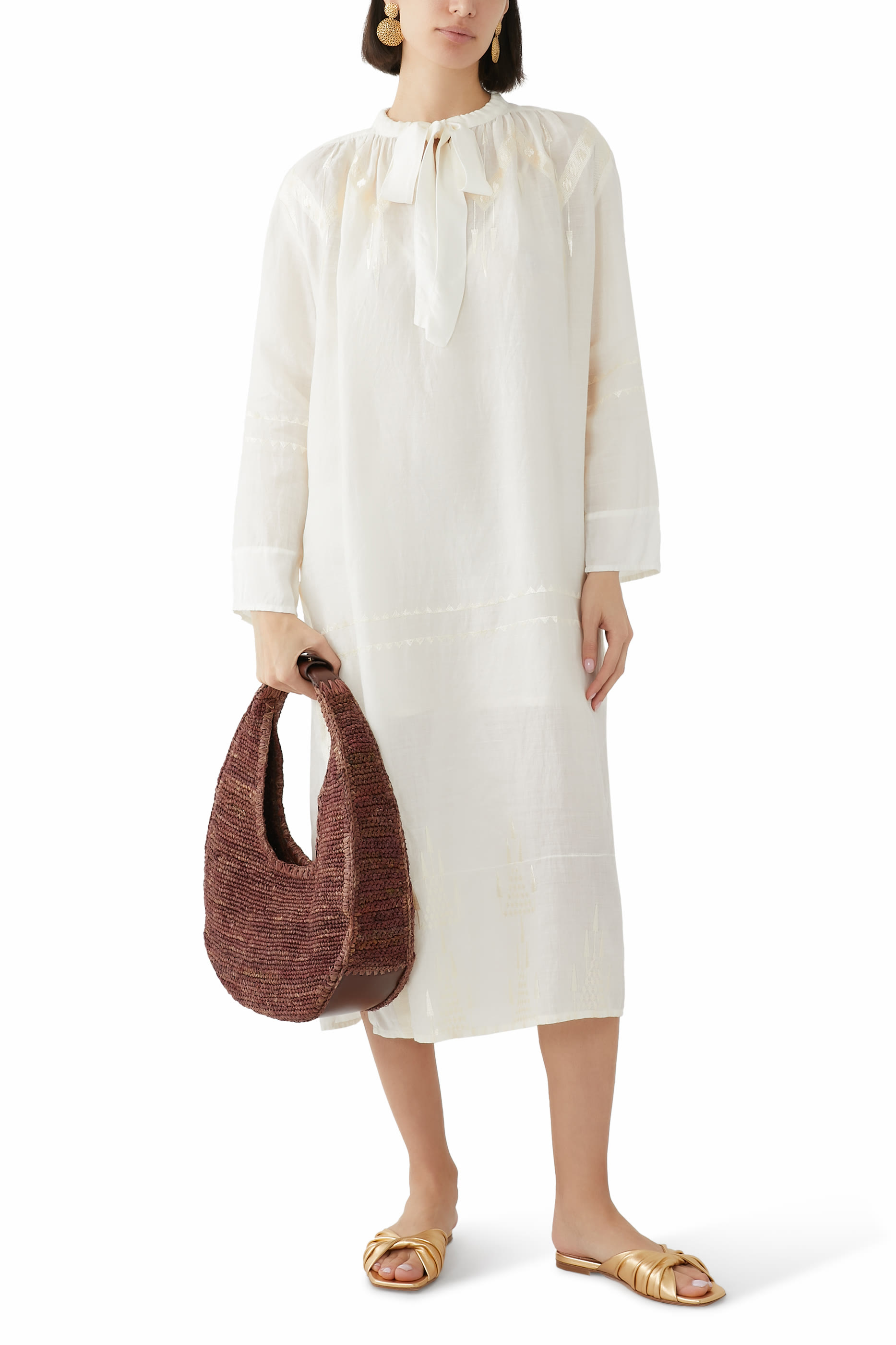 فستان متوسط الطول بأكمام طويلة ورباط في الأمام