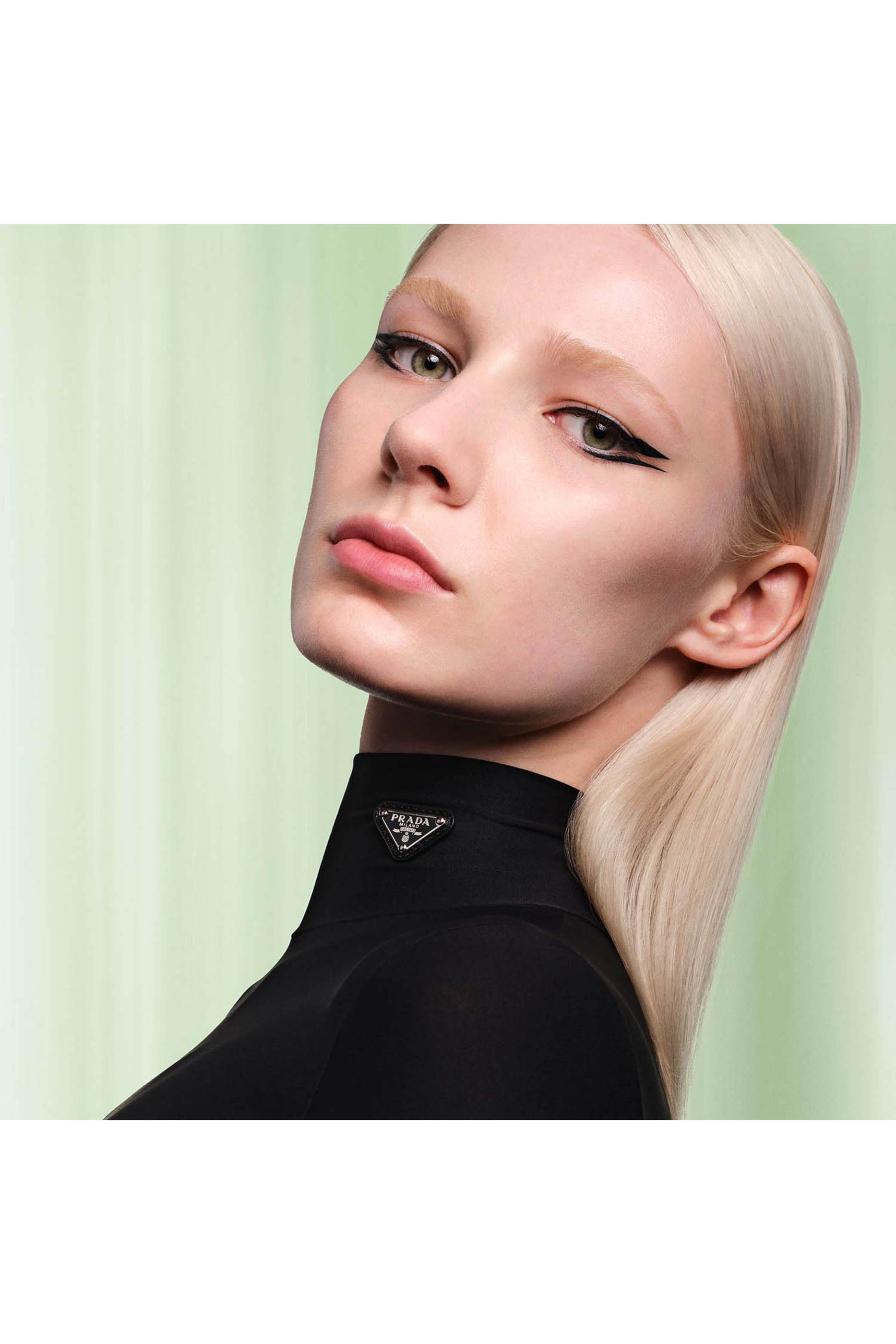 قلم محدد عيون برادالينز متين ينساب بسلاسة