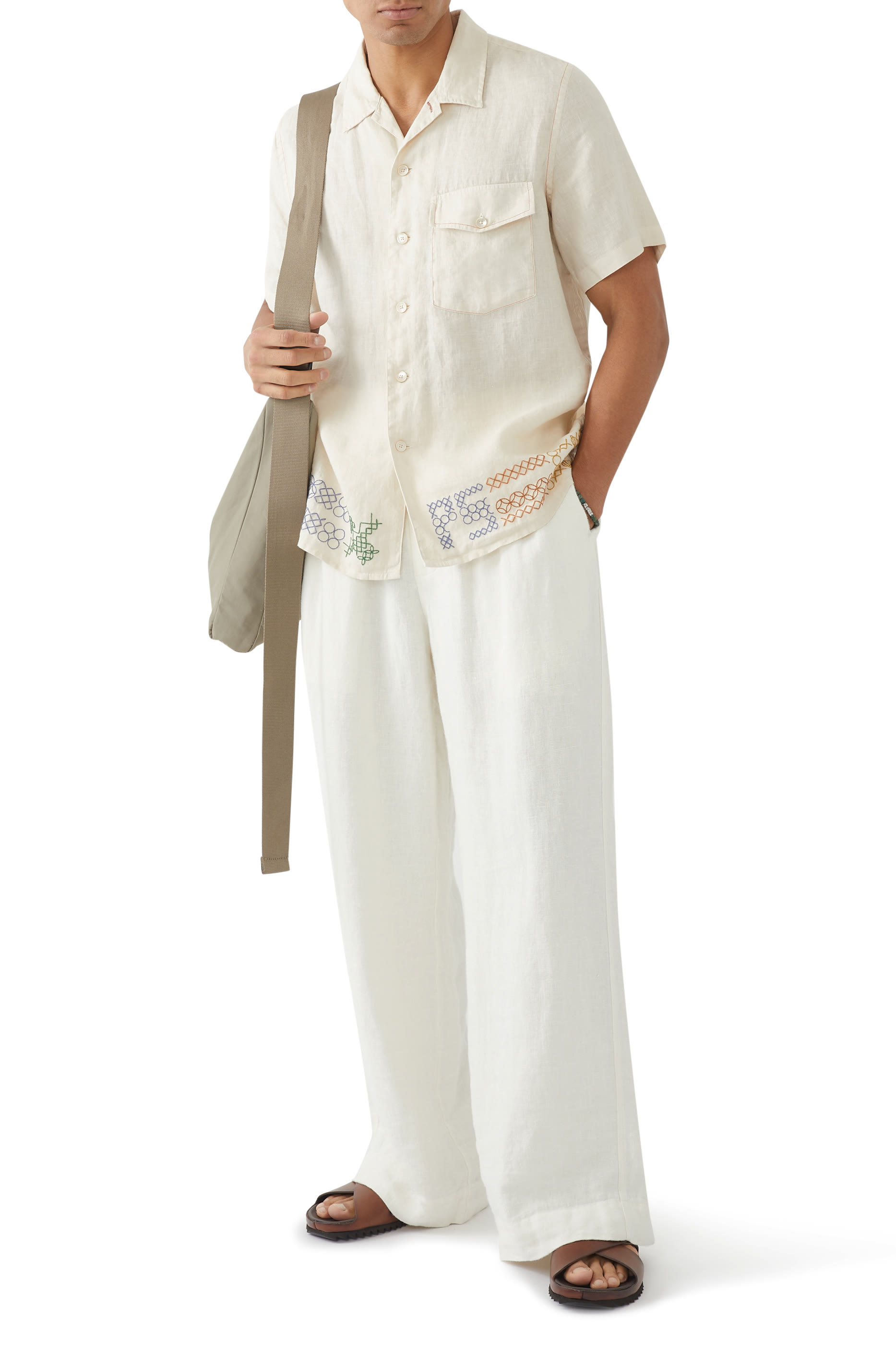 قميص بولينج بتطريزات