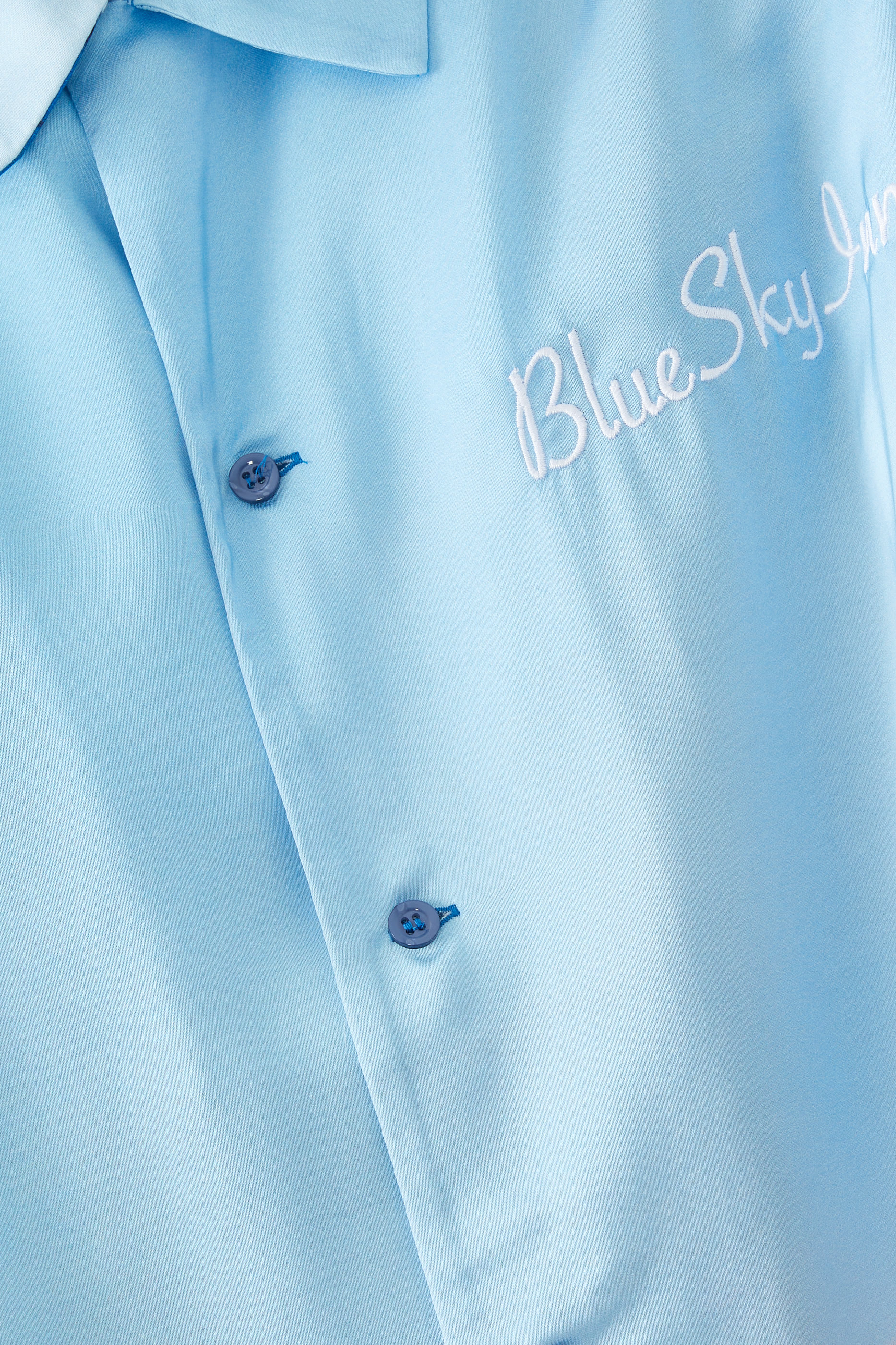 قميص بطبعة يخت