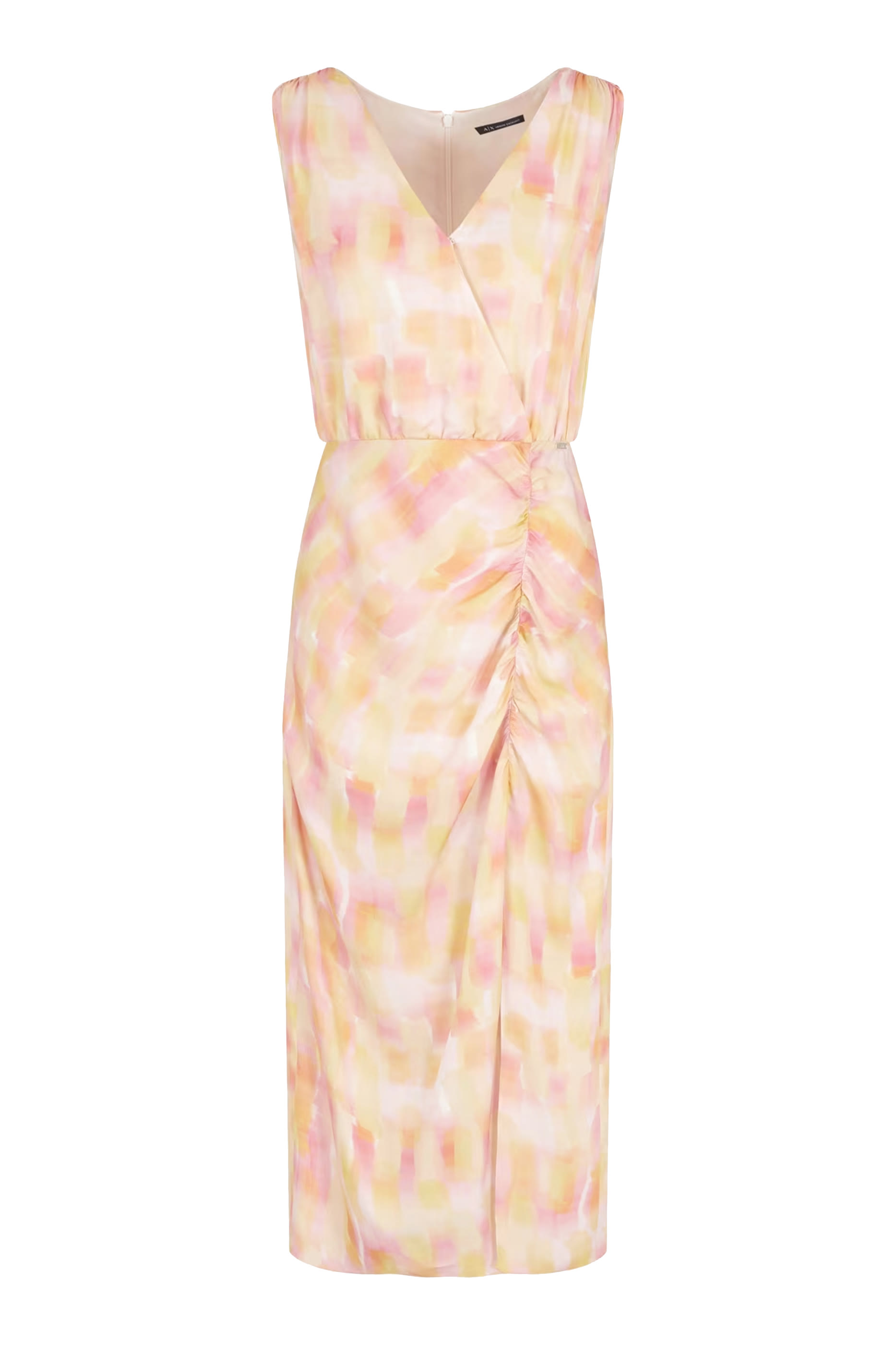 فستان طويل بياقة على شكل حرف V