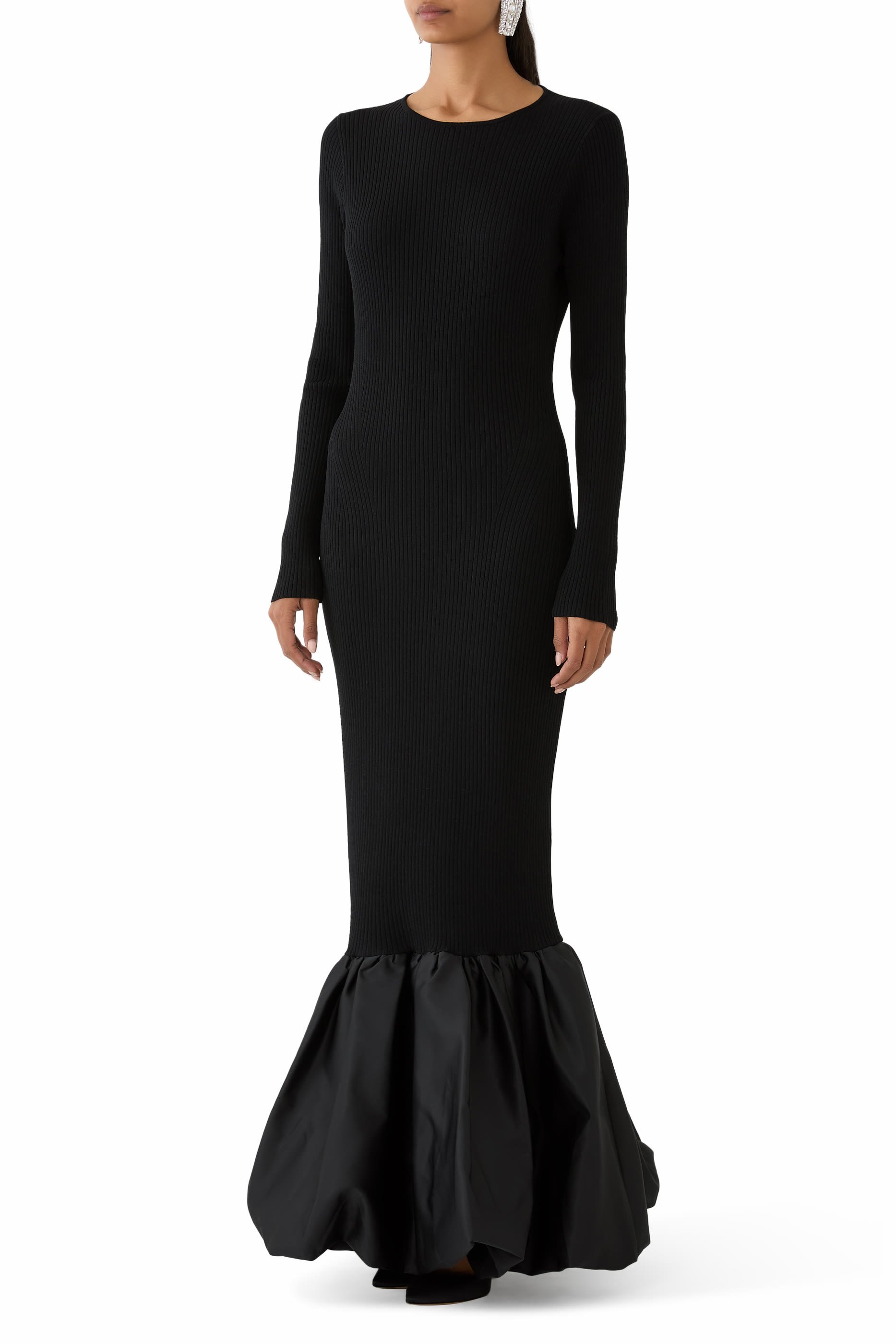 فستان طويل منسوج بفتحات