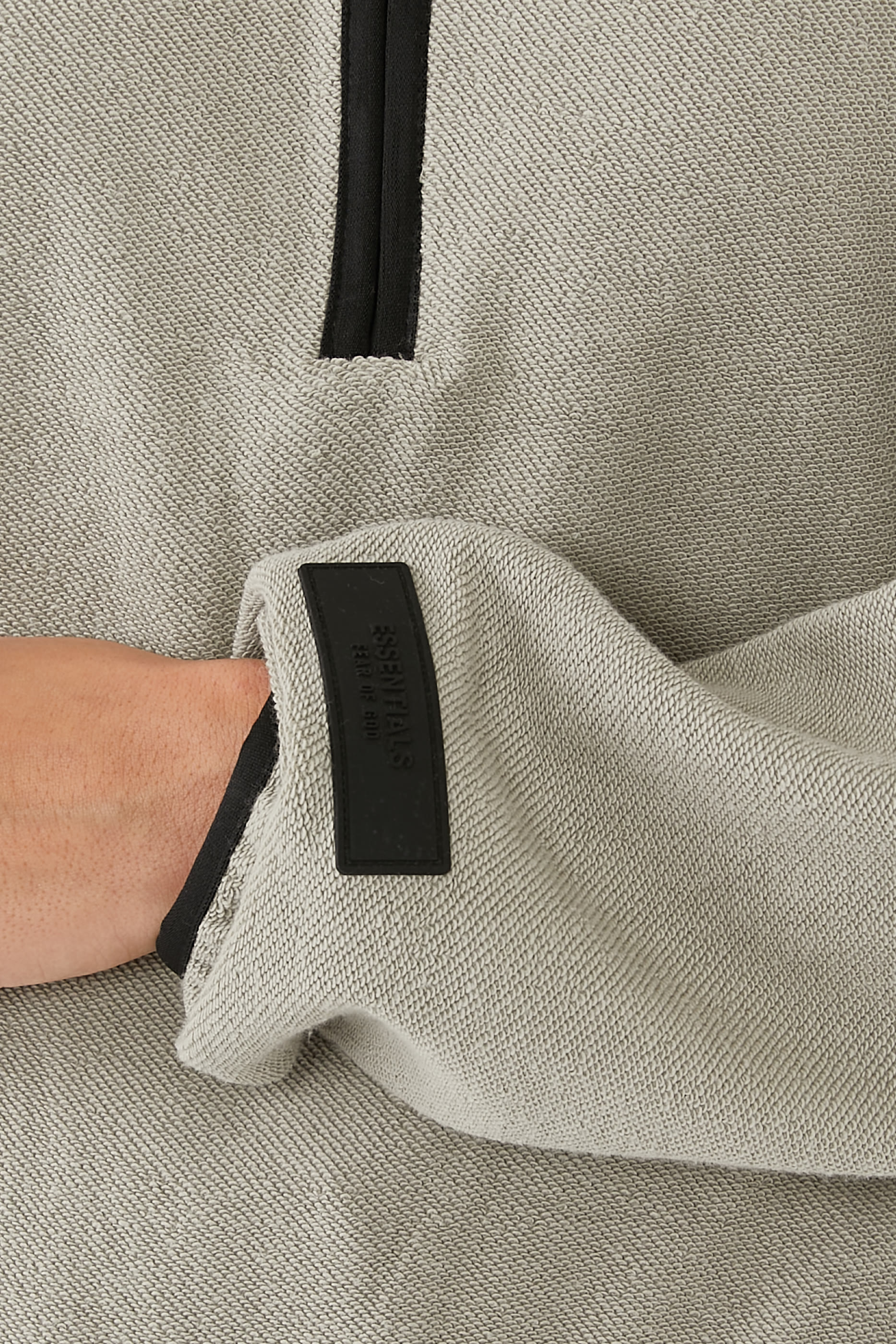 جاكيت رياضي بنصف سحاب