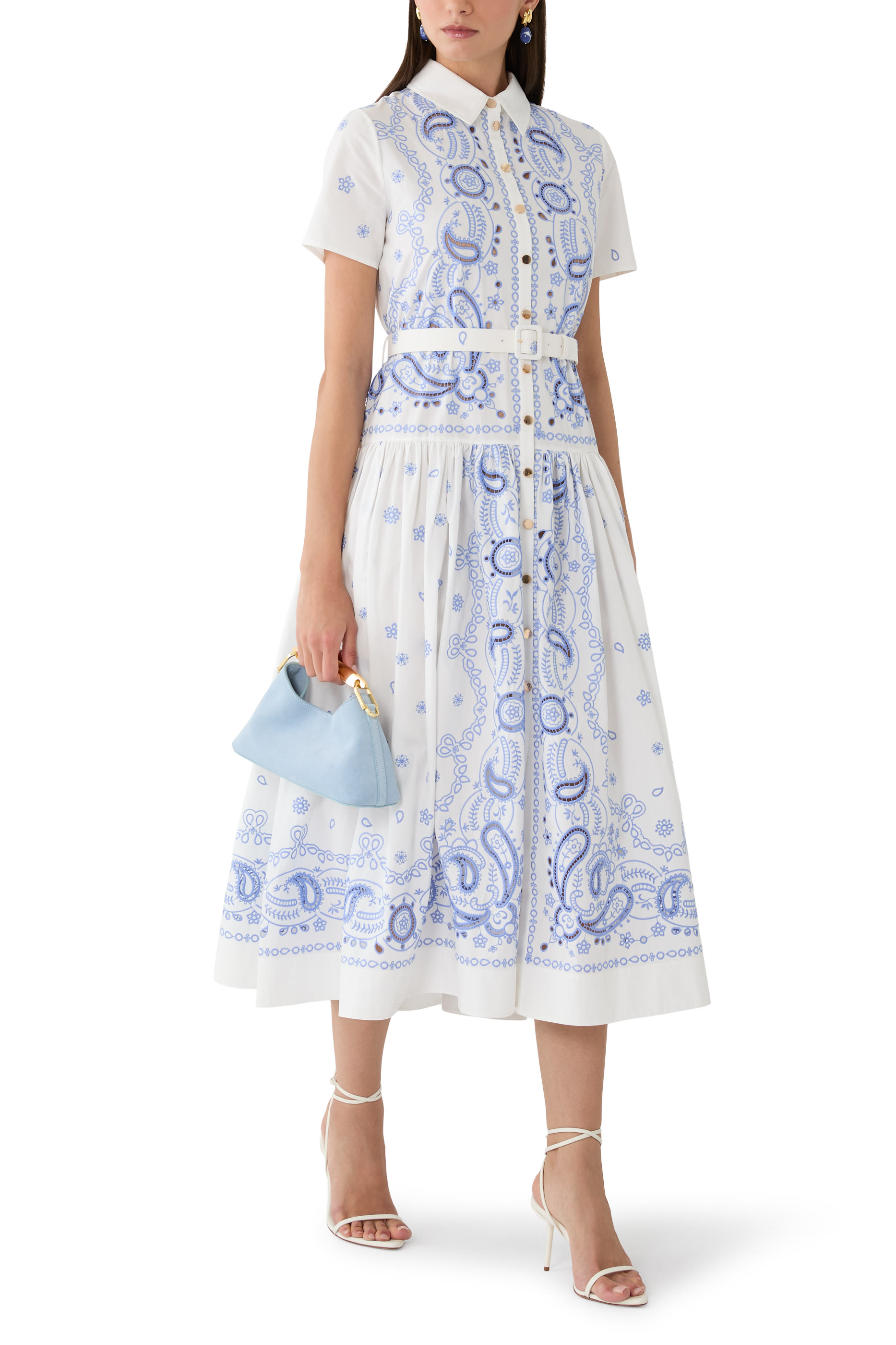 فستان متوسط الطول مطرز