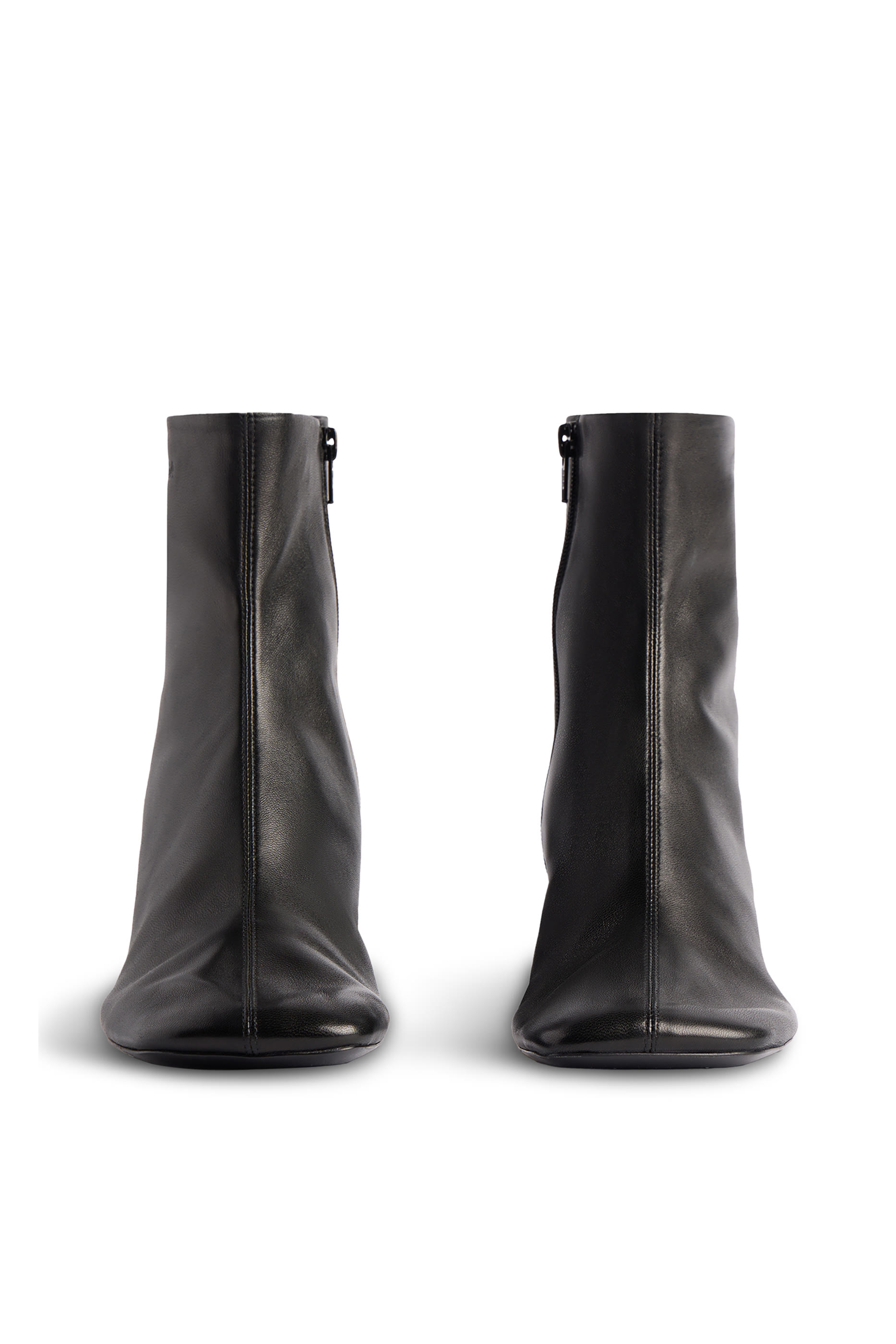 بوت بطول الكاحل 60 جلد