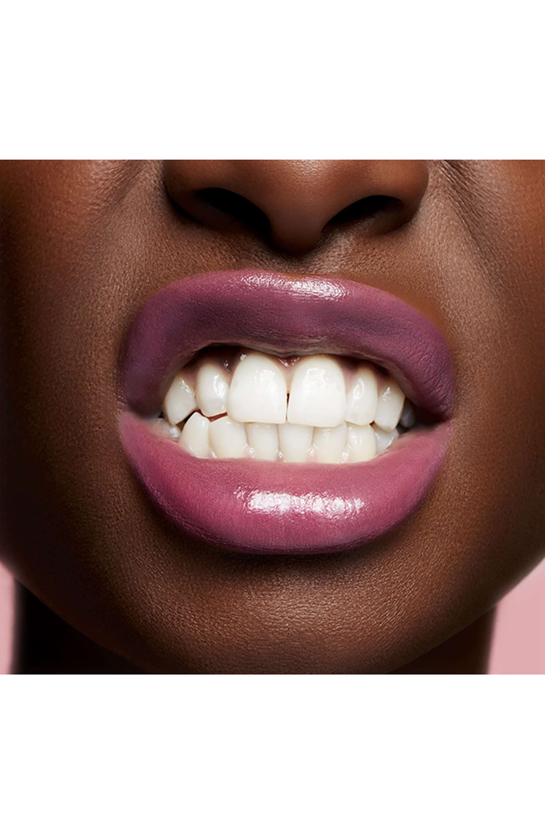 أحمر شفاه لاسترجلاس