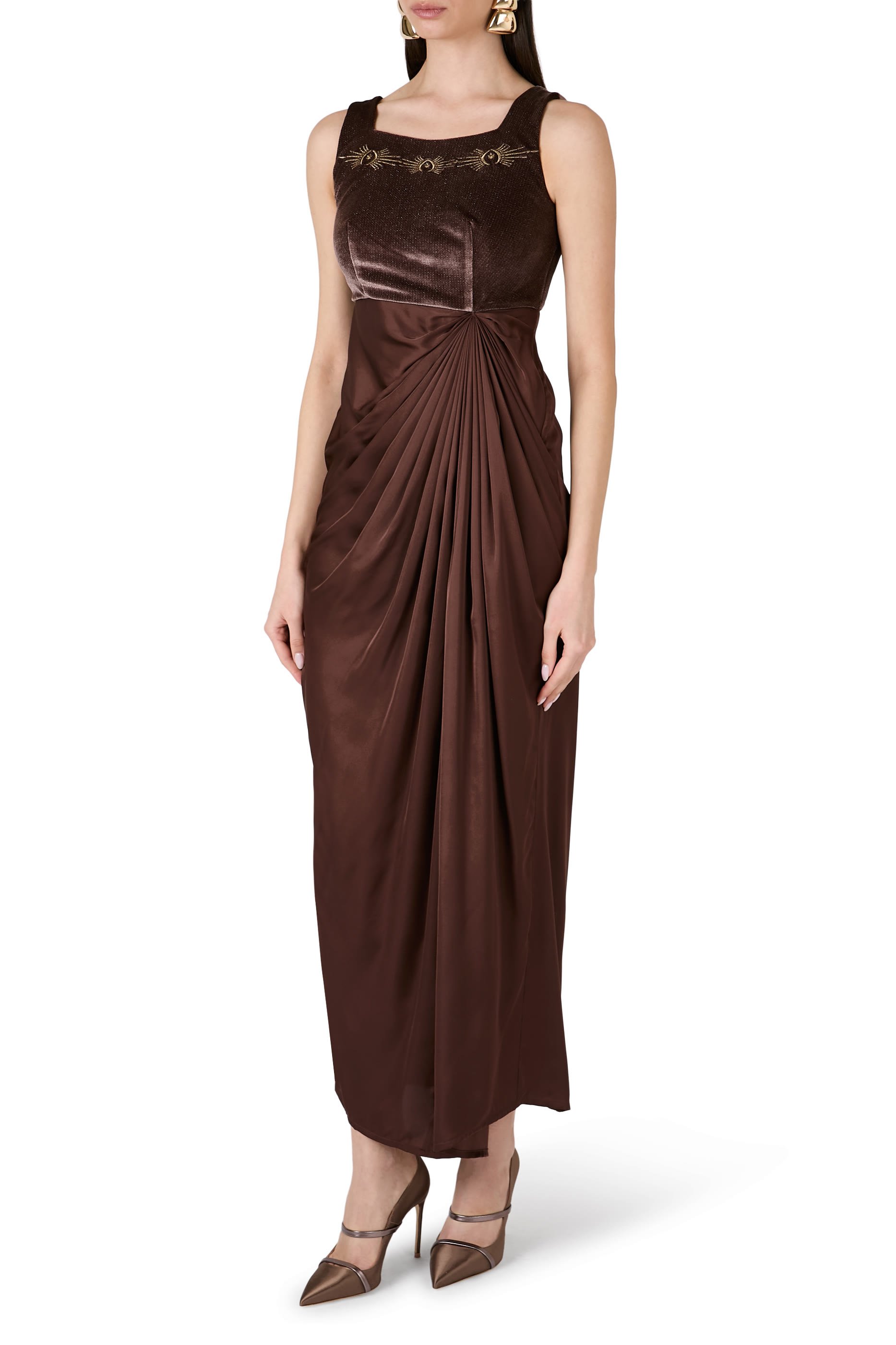 قفطان بتصميم ملفوف مخمل