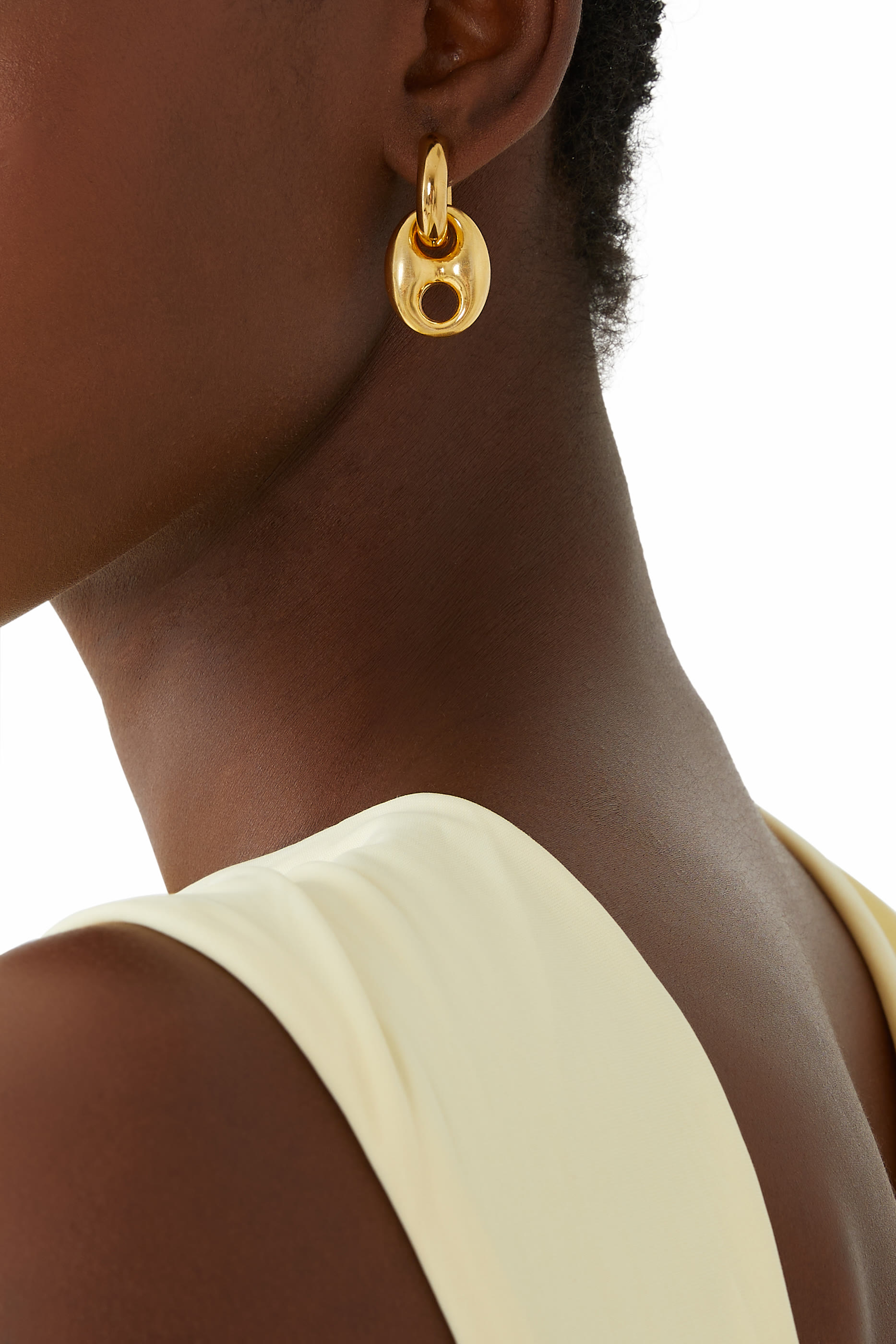 أقراط باللؤلؤ