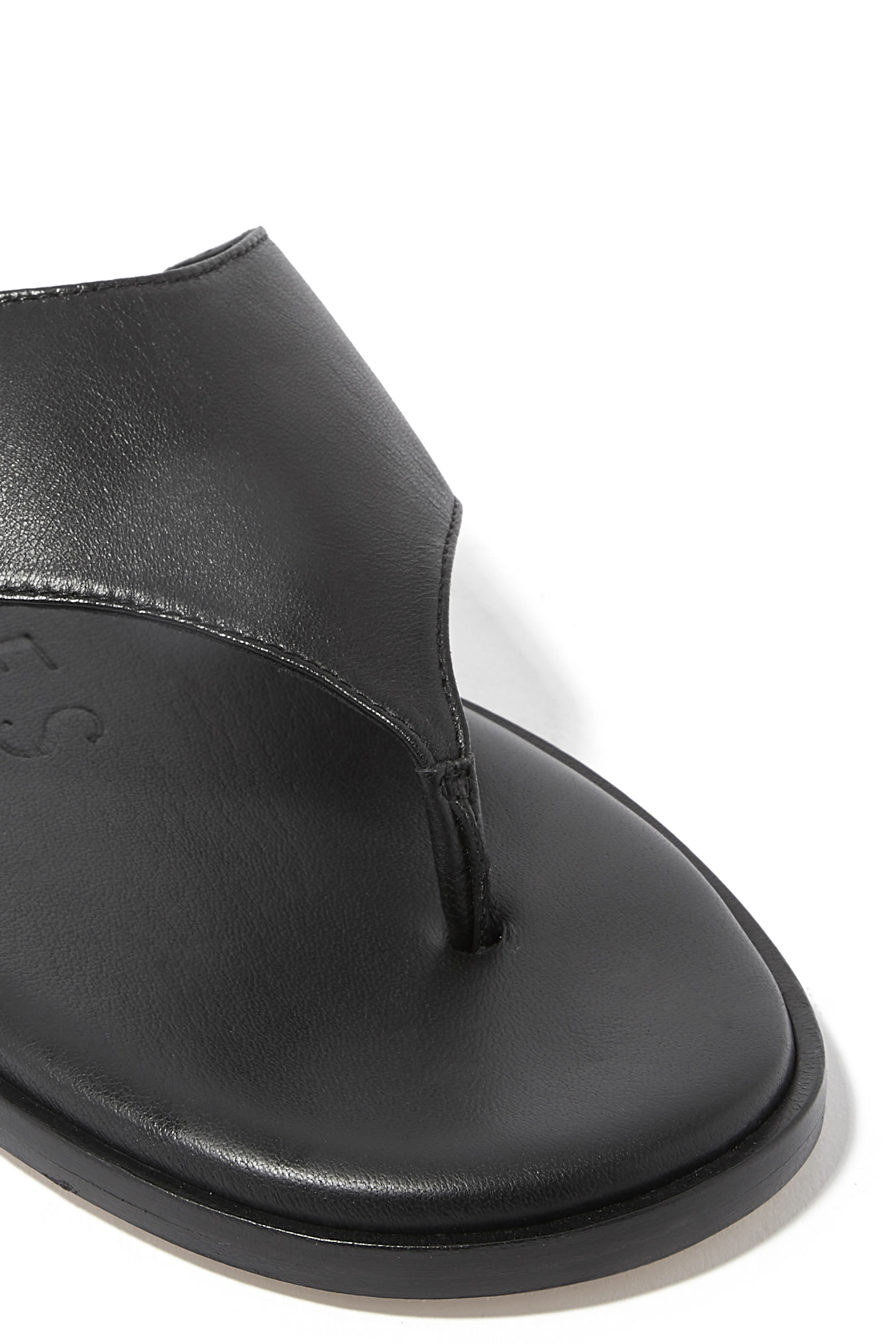 صندل بيلي بنعل مسطح جلد