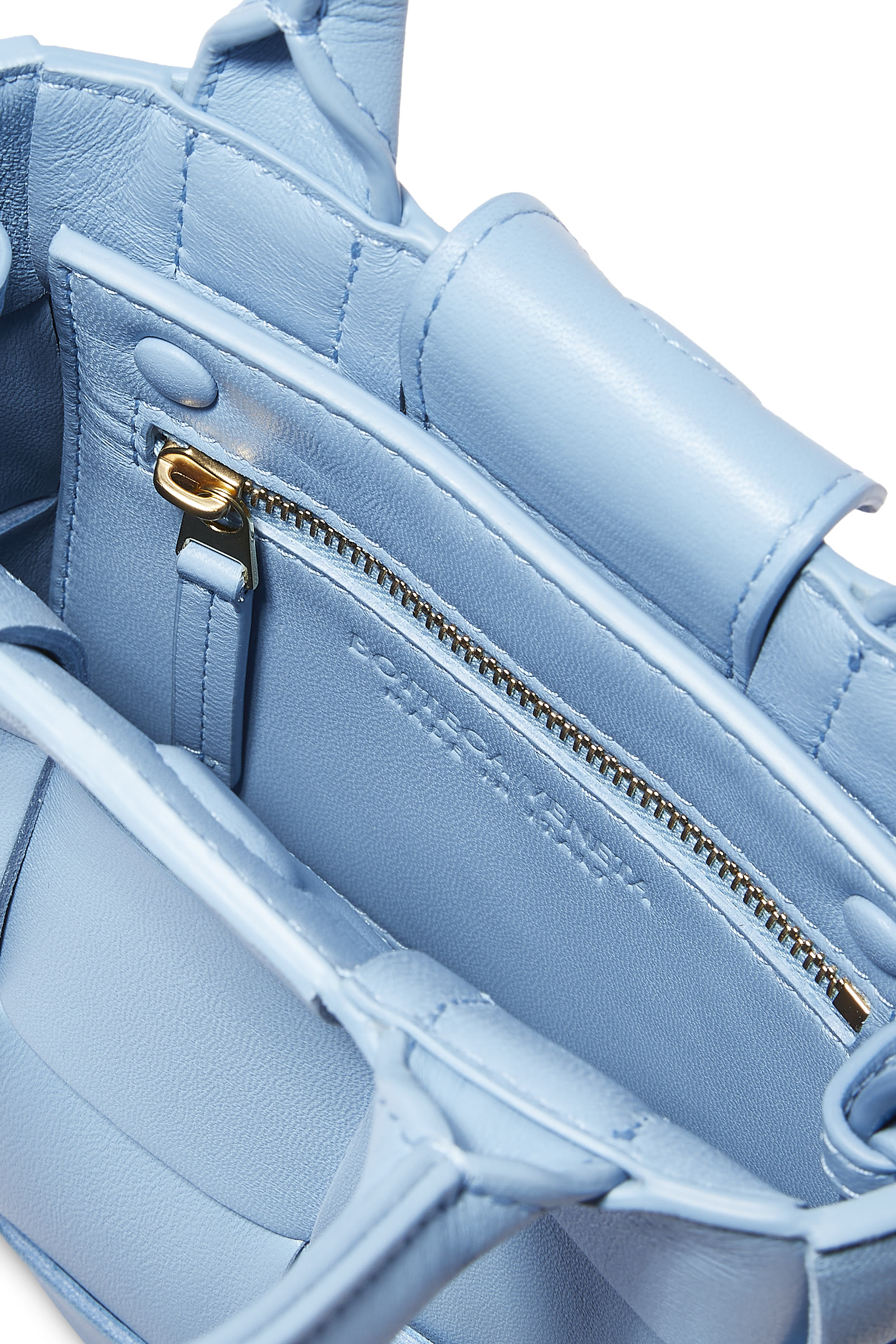 حقيبة يد كاسيت صغيرة