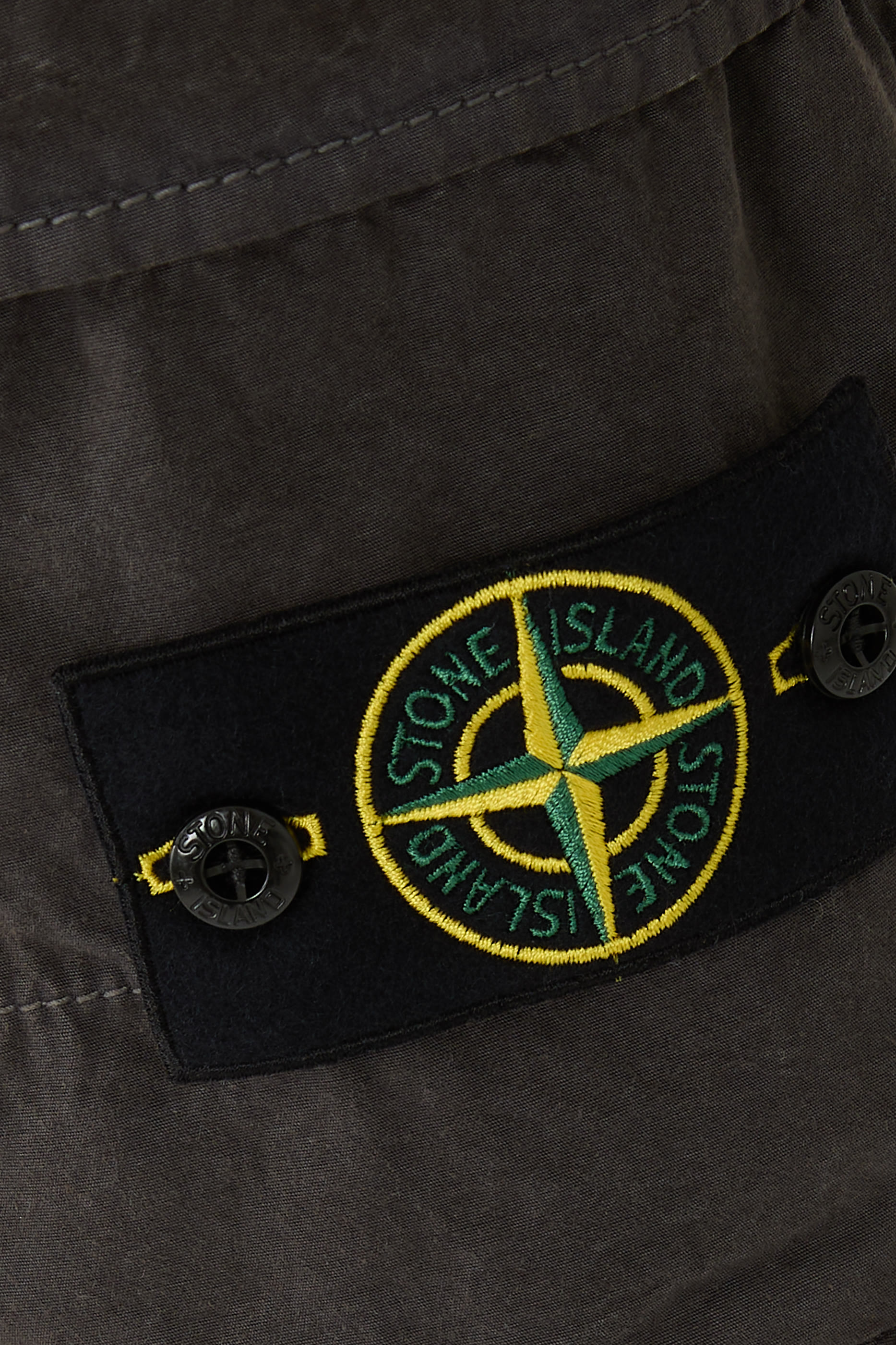 شورت كارجو بجيوب بسحاب قماش باهت