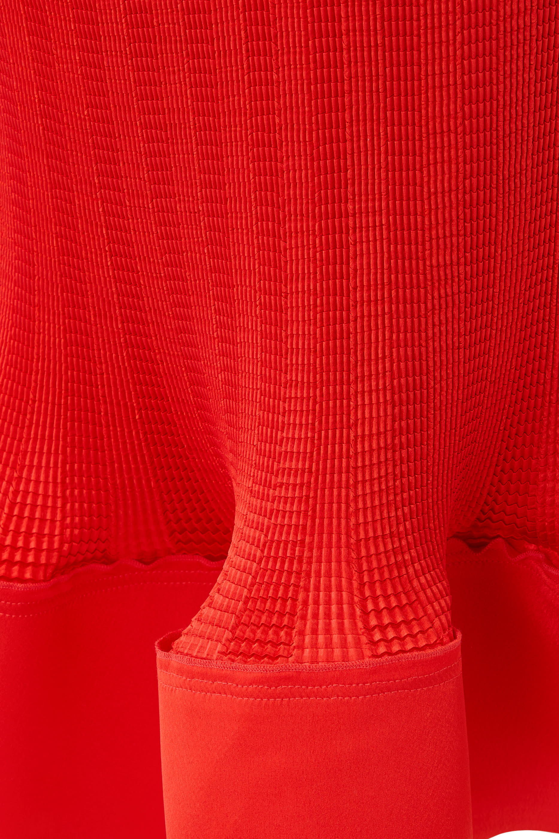 تنورة هوليس متوسطة الطول