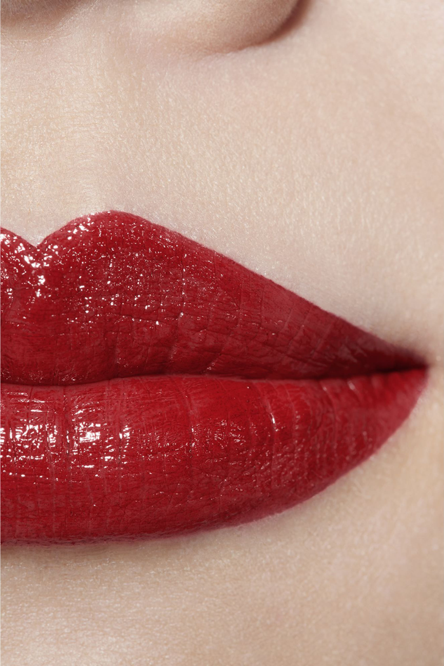 أحمر شفاه لامع Rouge Coco يدوم طويلا