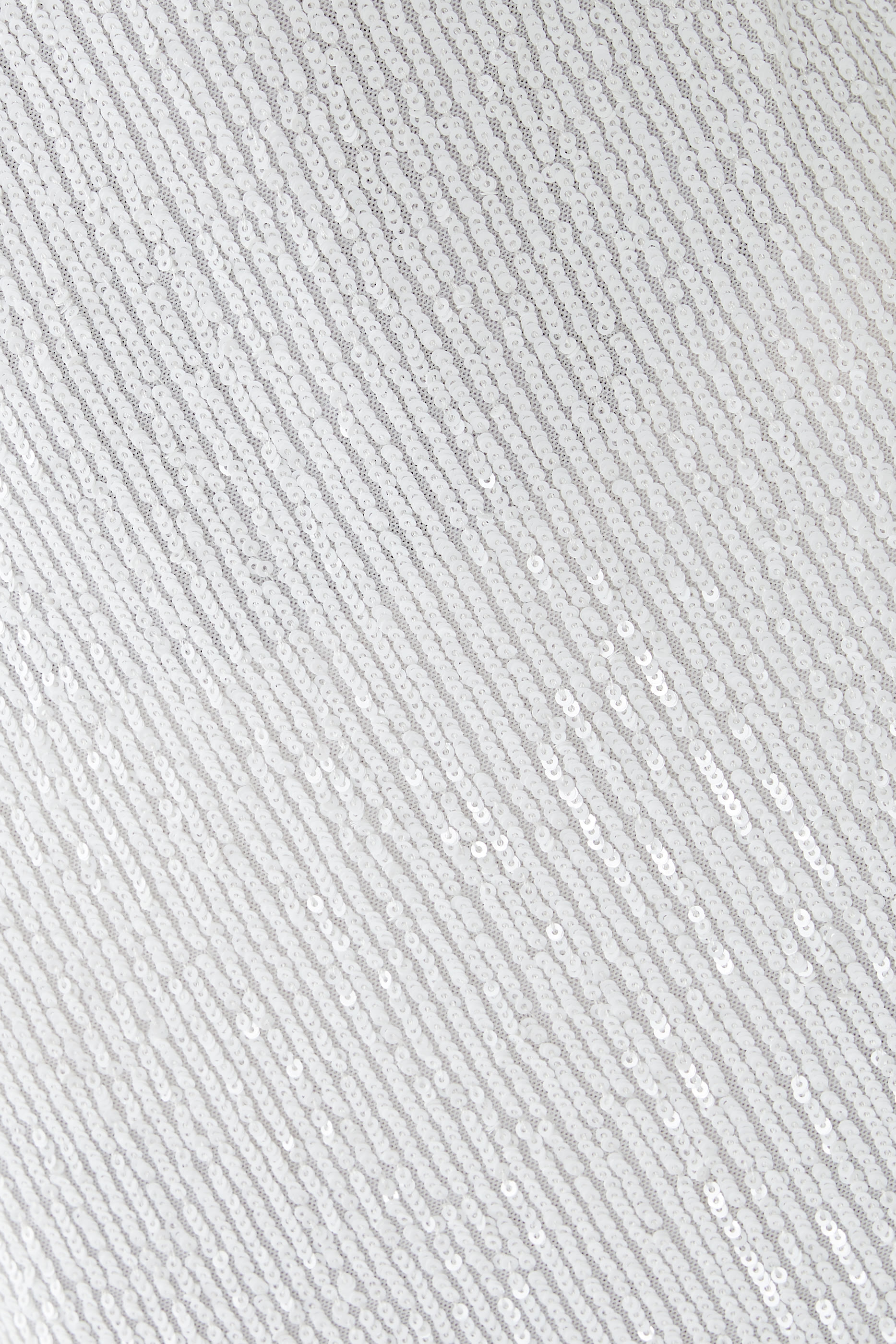 فستان عالية طويل مطرز بالترتر