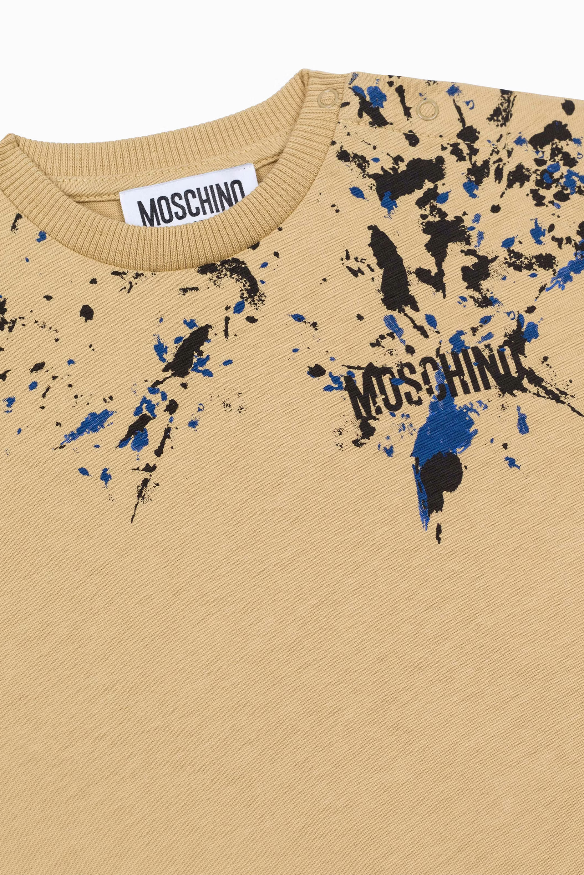 تيشيرت بشعار الماركة للأطفال