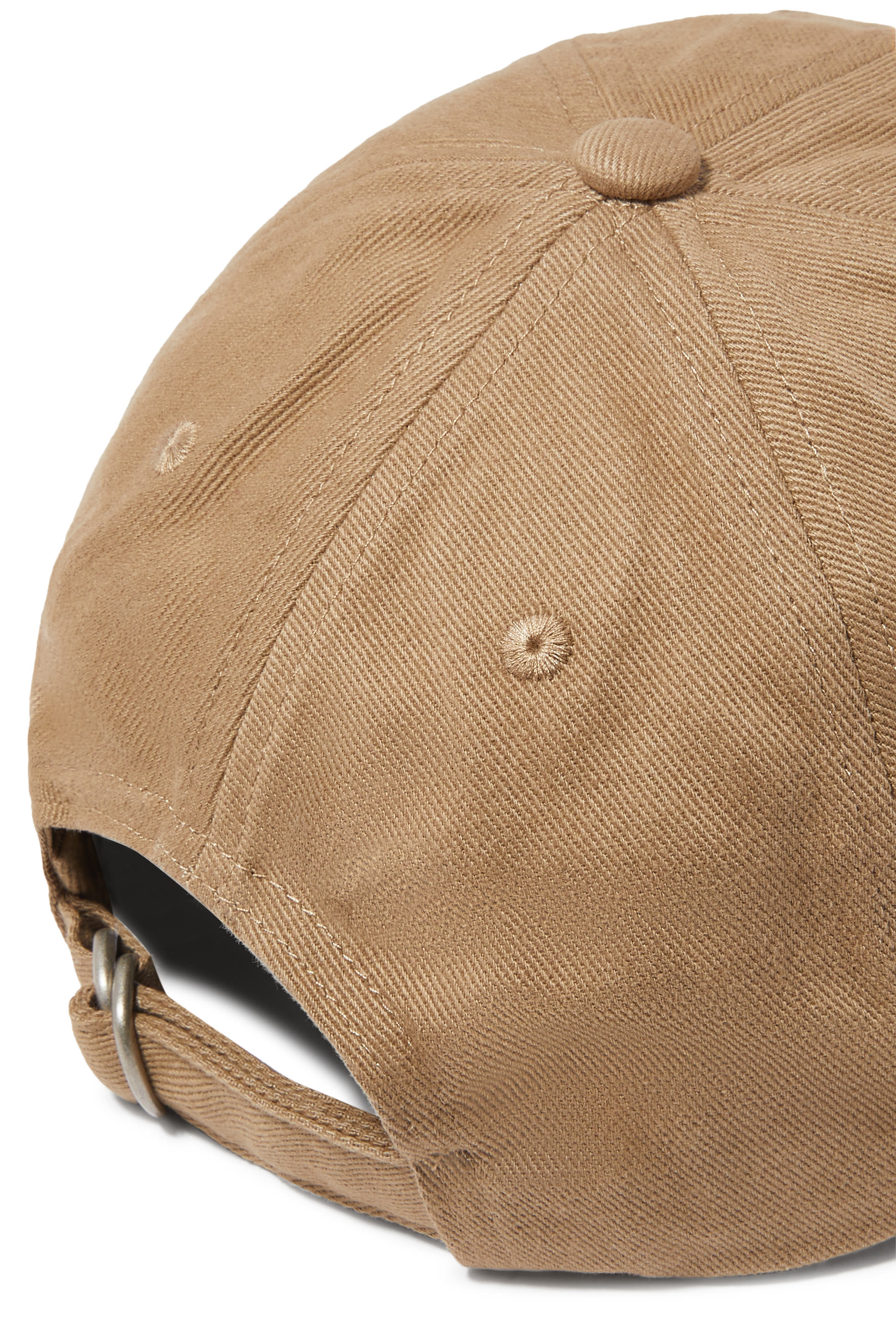 كاب بايسبول بشعار الماركة