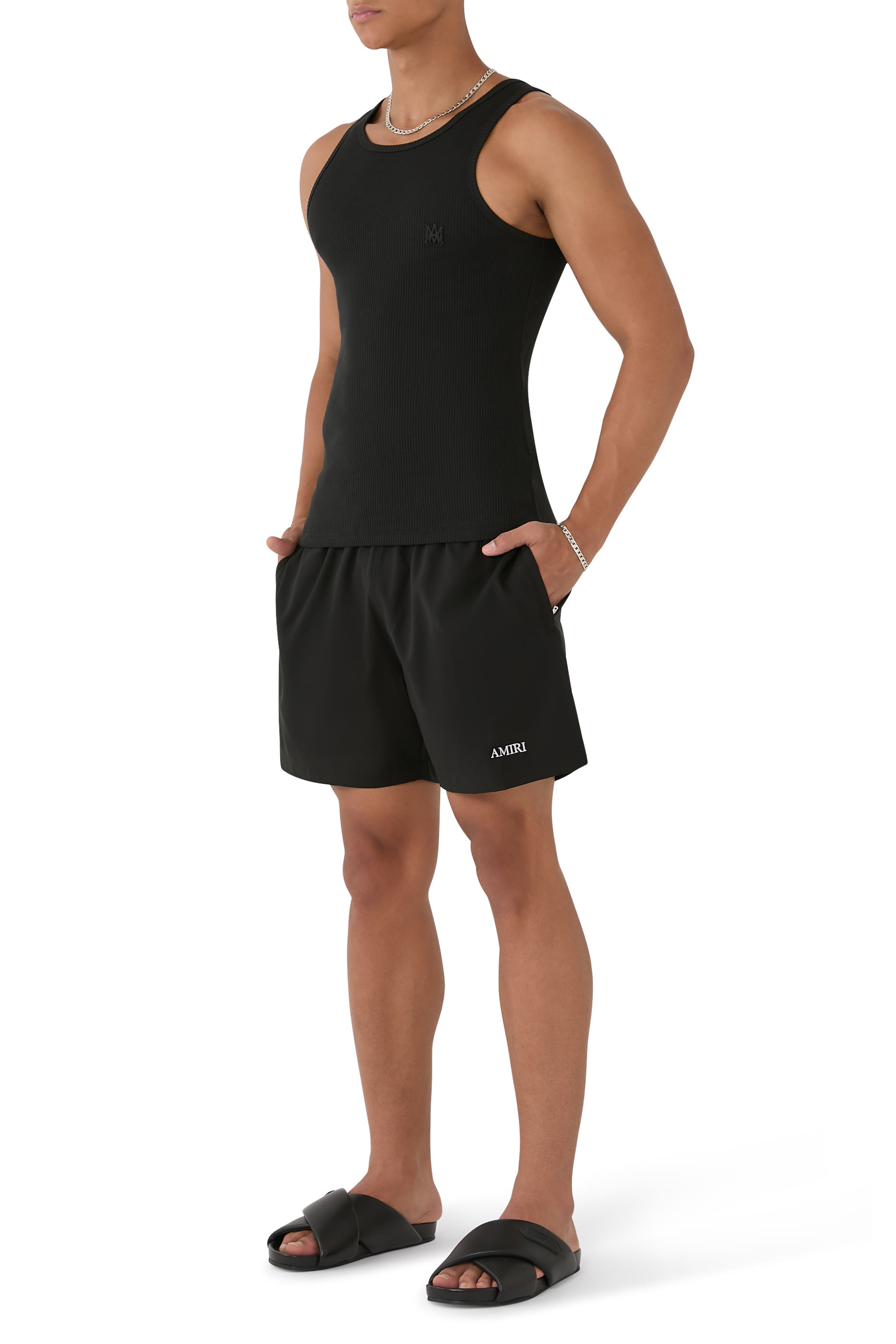 شورت سباحة بشعار الماركة