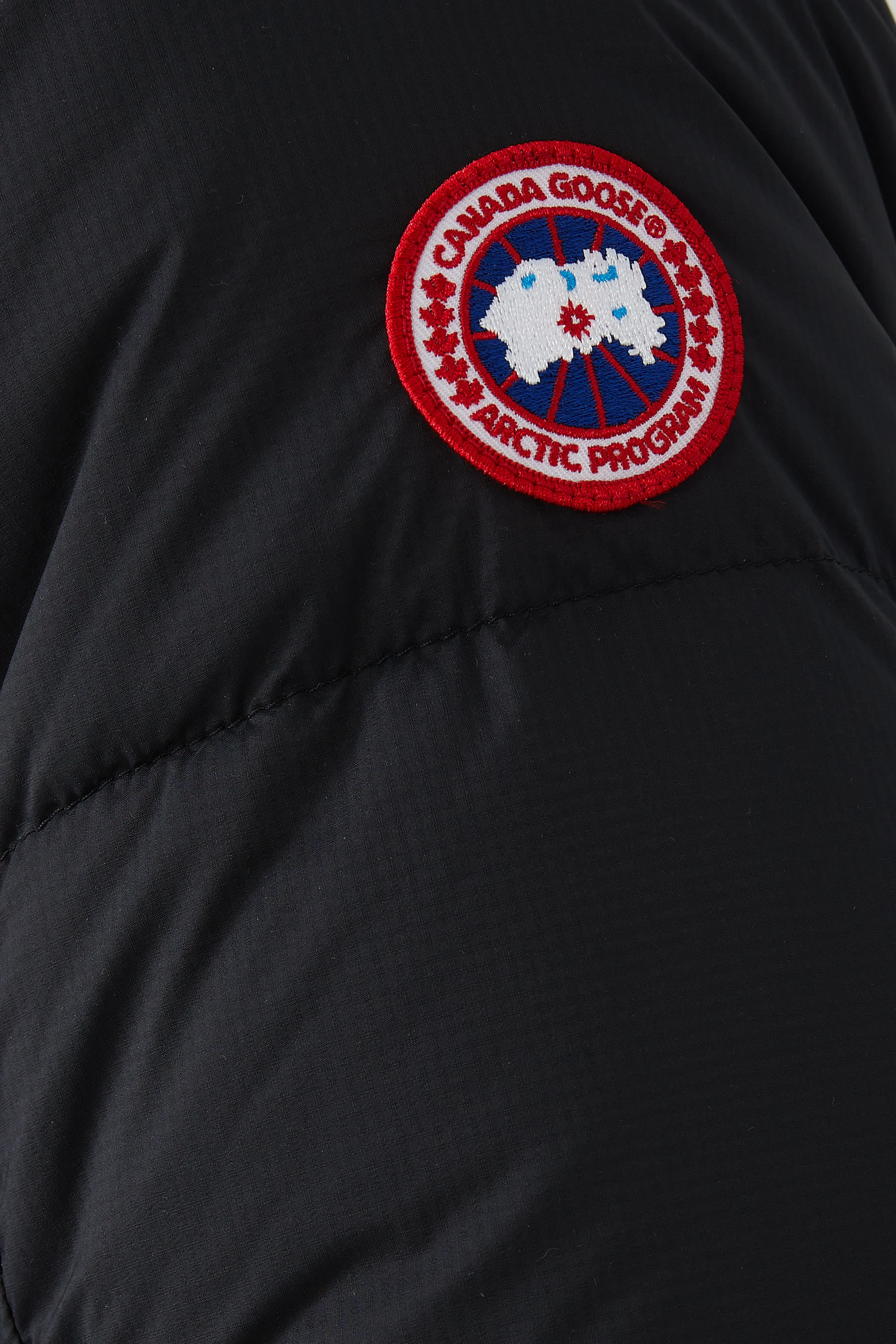 جاكيت أرمسترونغ منفوخ بغطاء رأس