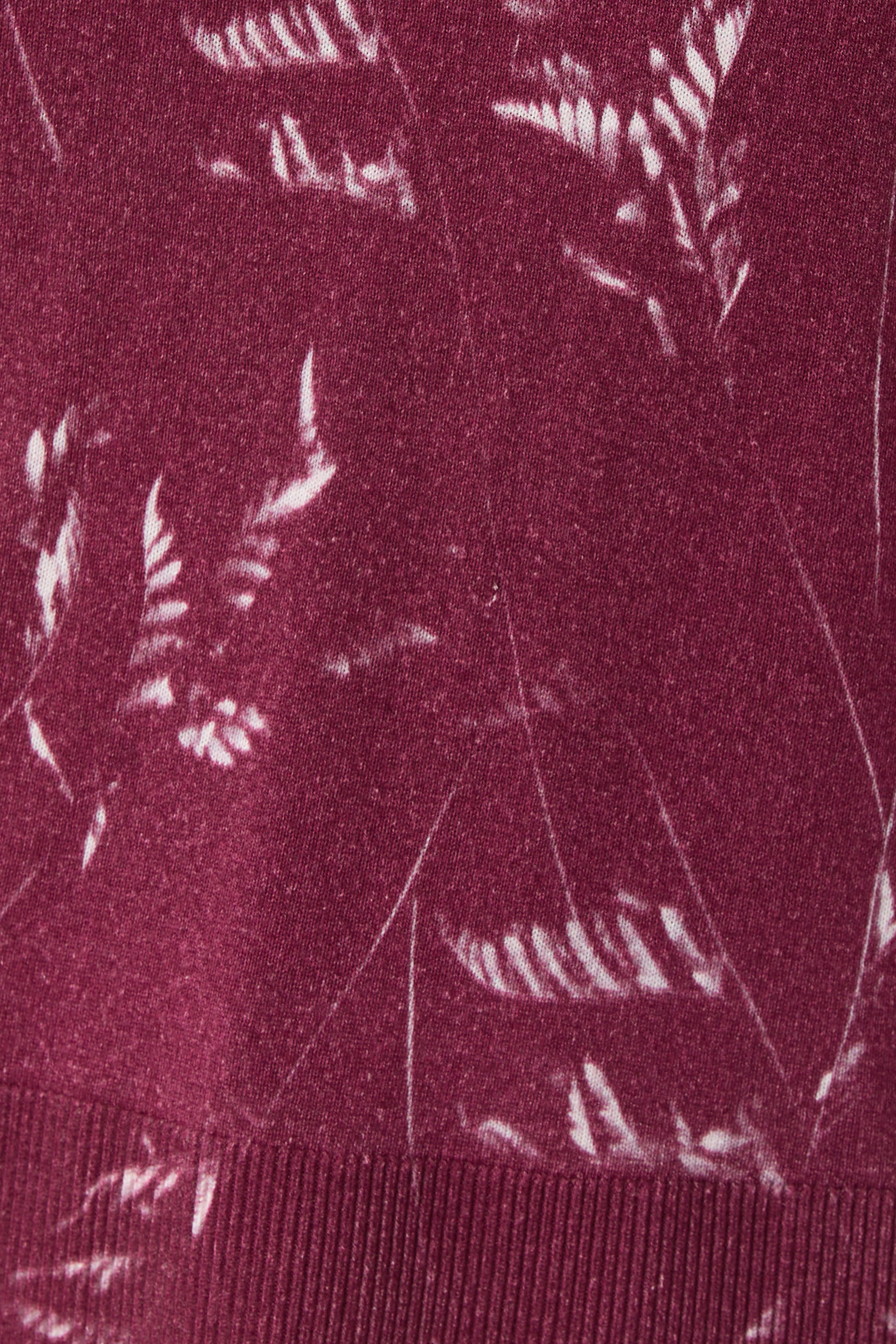 كنزة بأكمام طويلة