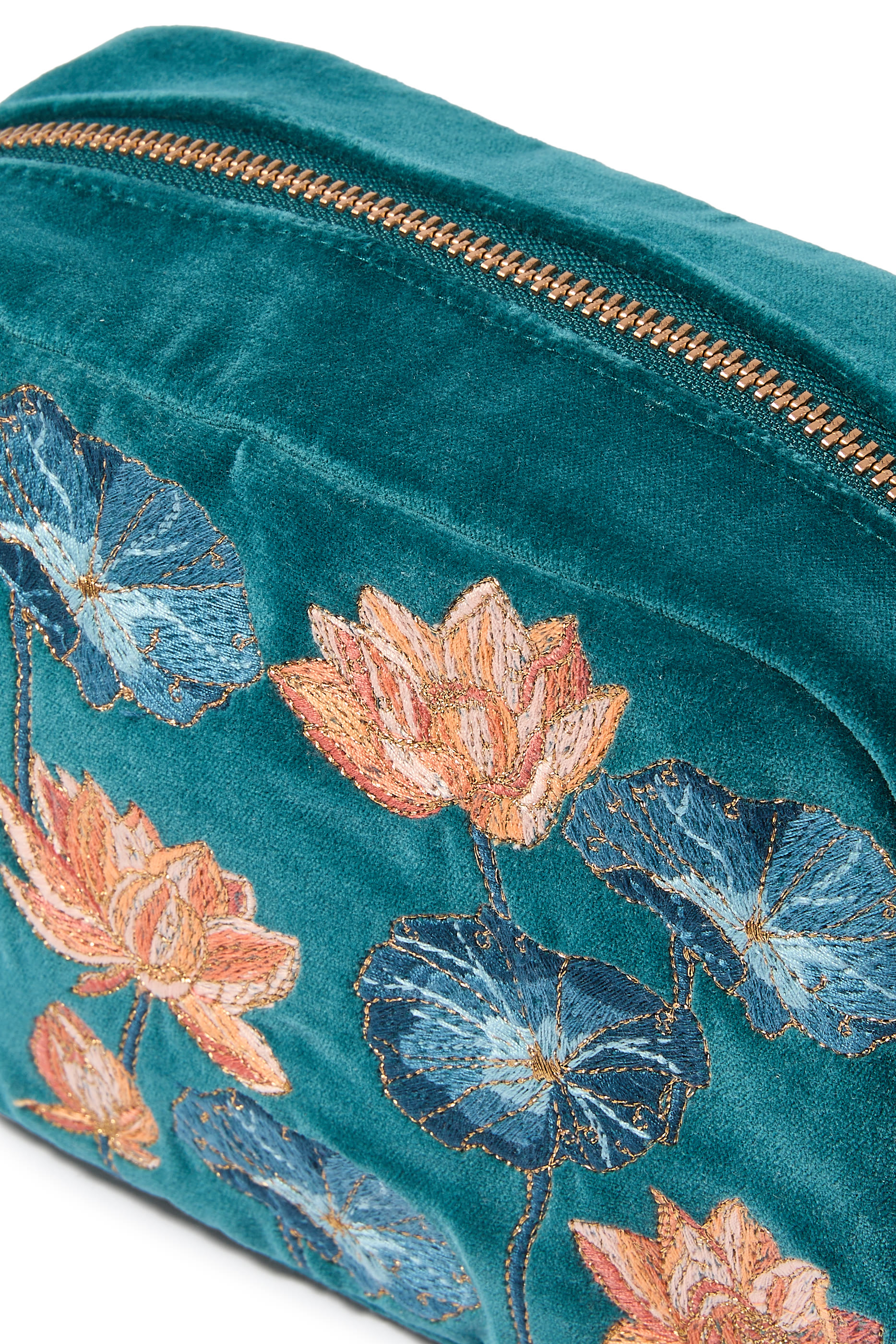 حقيبة مستحضرات التجميل بزهور اللوتس