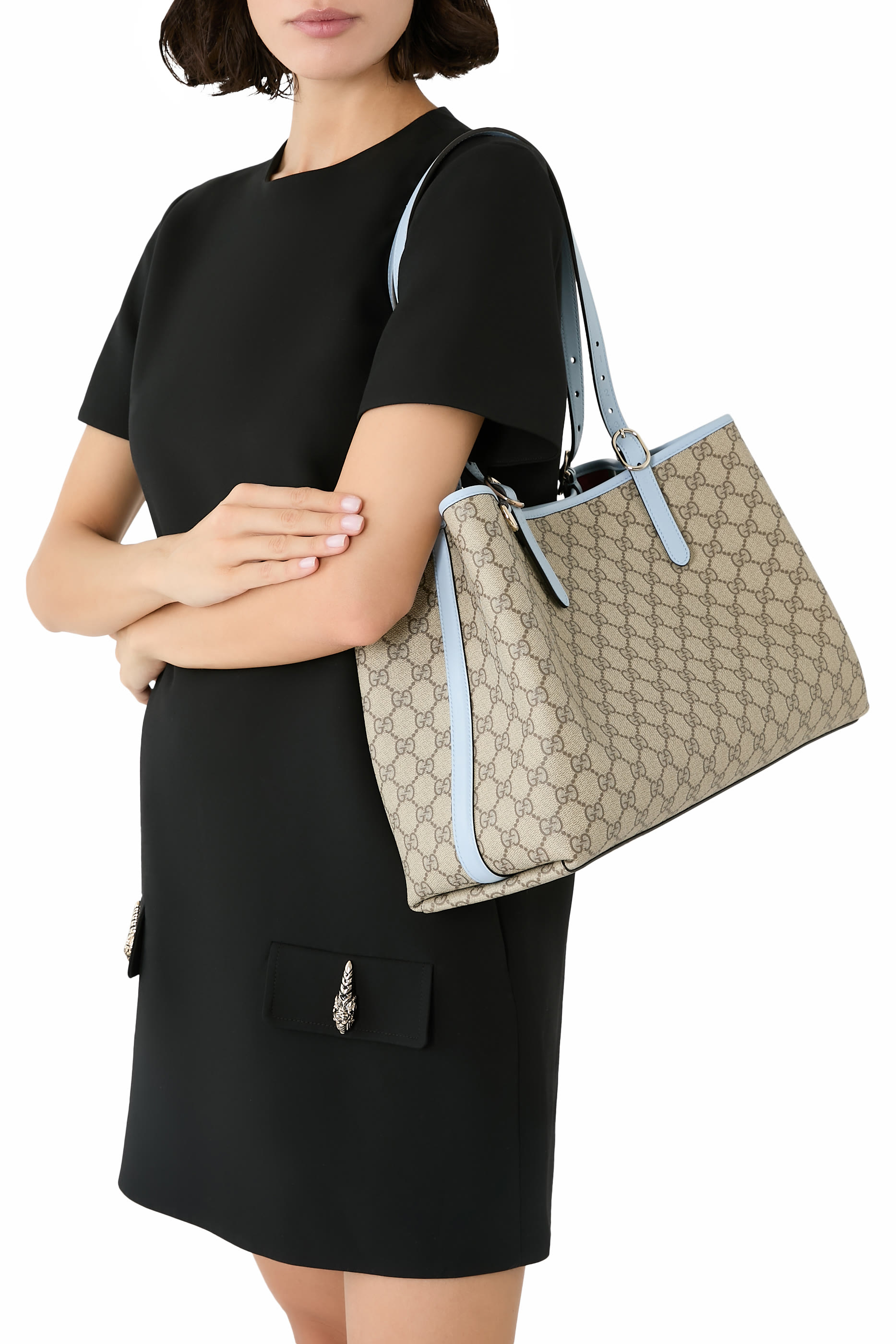 حقيبة يد كبيرة بنقشة شعار حرفي الماركة