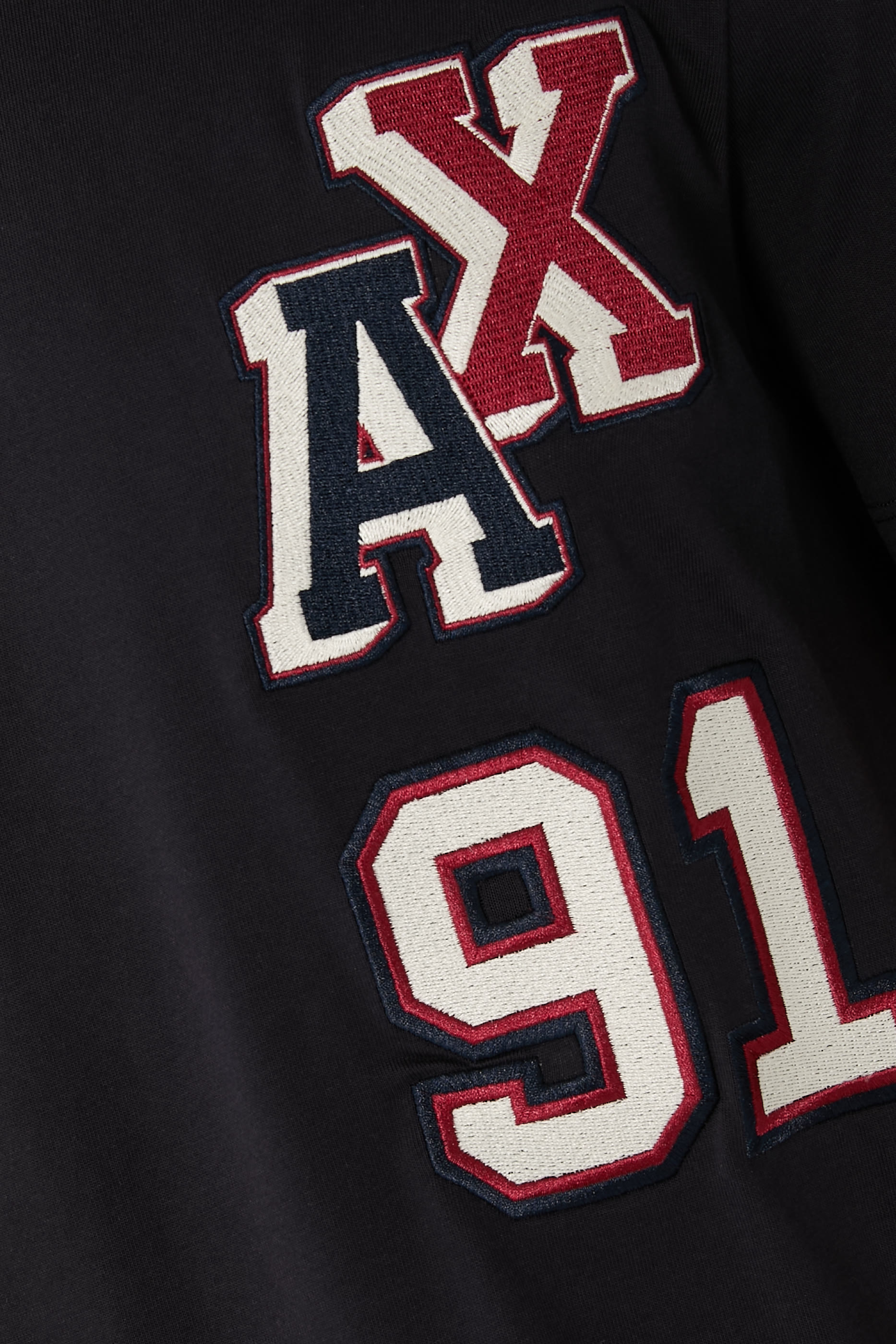  تيشيرت بقصة عادية مزين بشعارات الماركة مختلفة