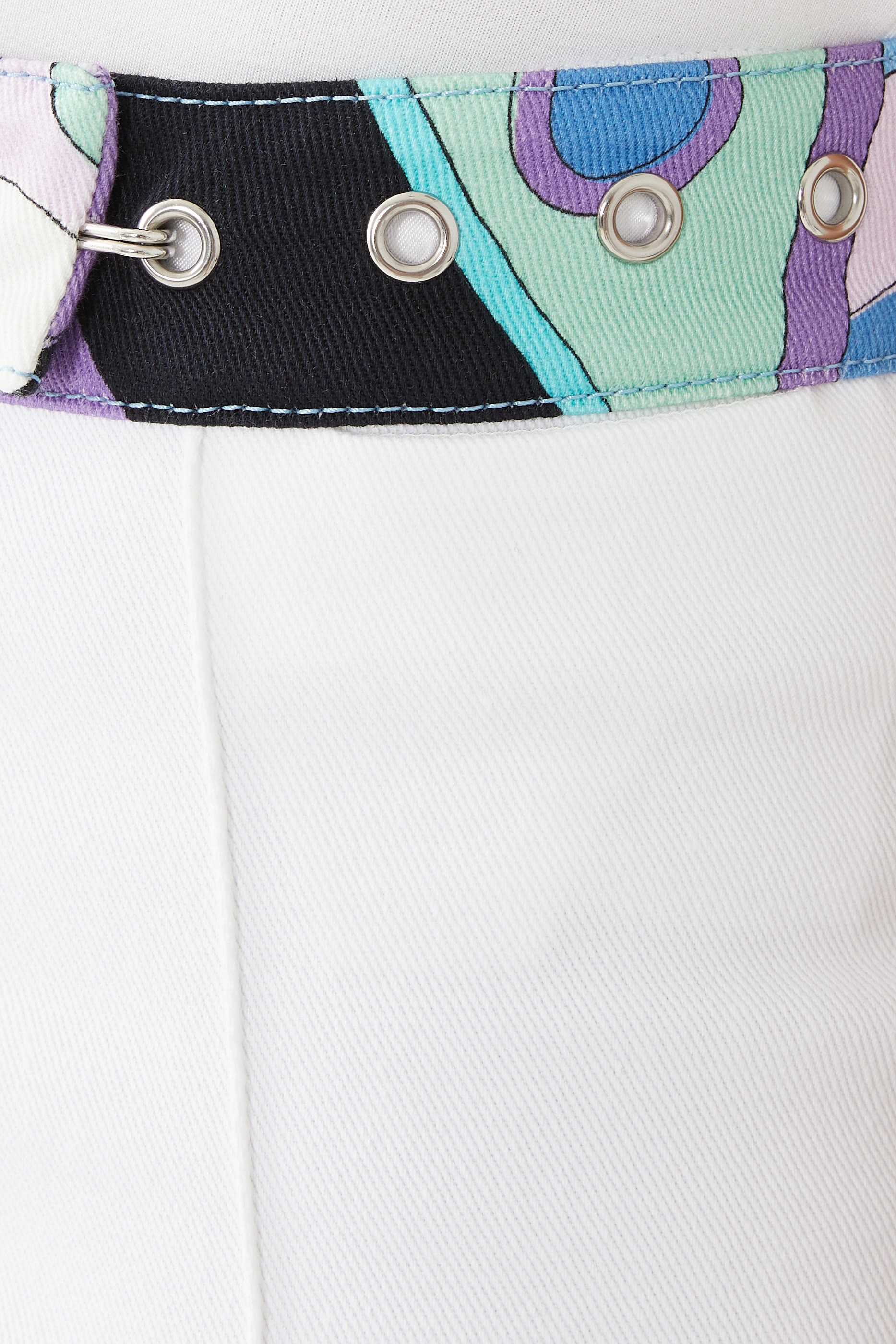 بنطال بطبعات فيفارا