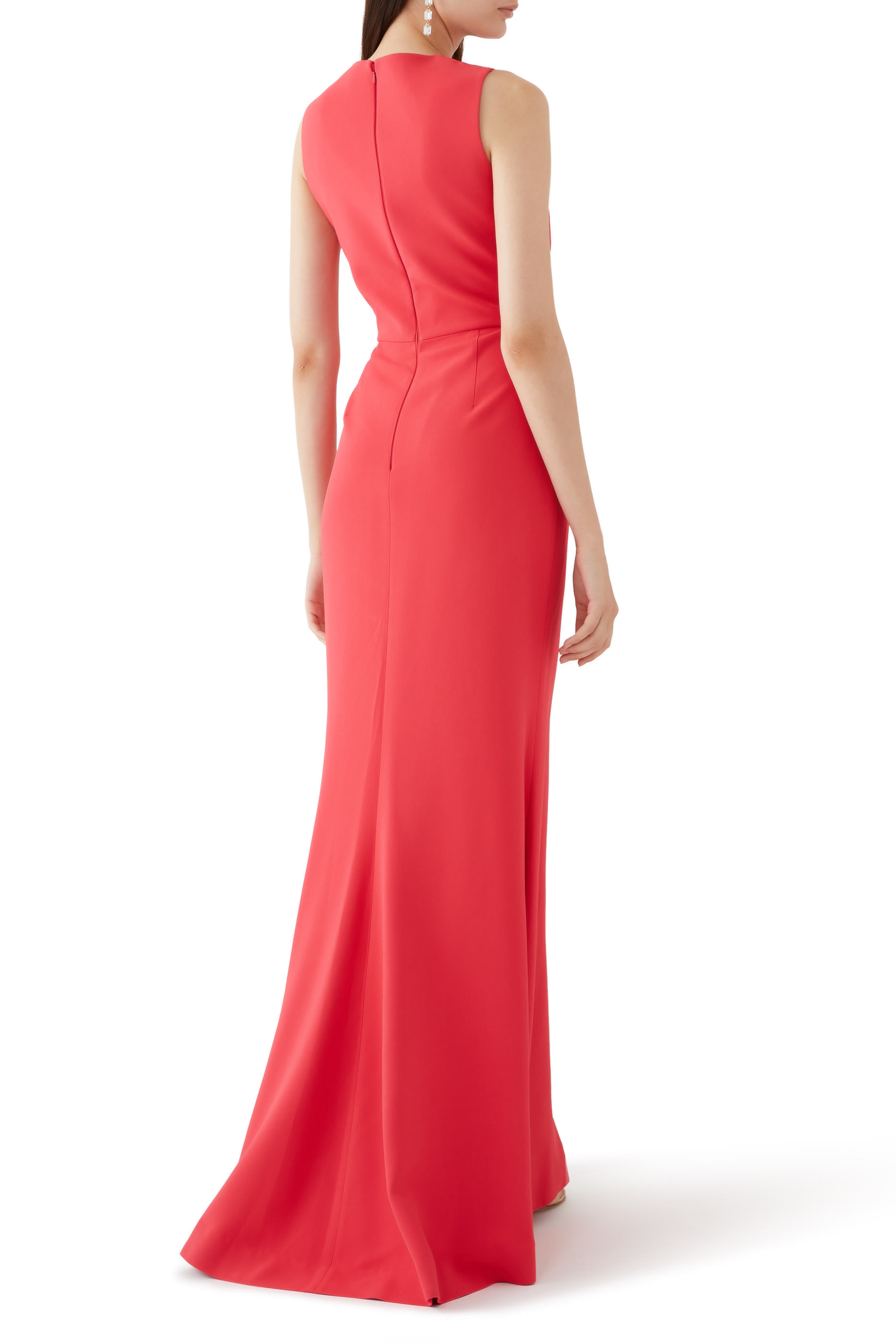 فستان سهرة كادي مزين بتصميم مزموم