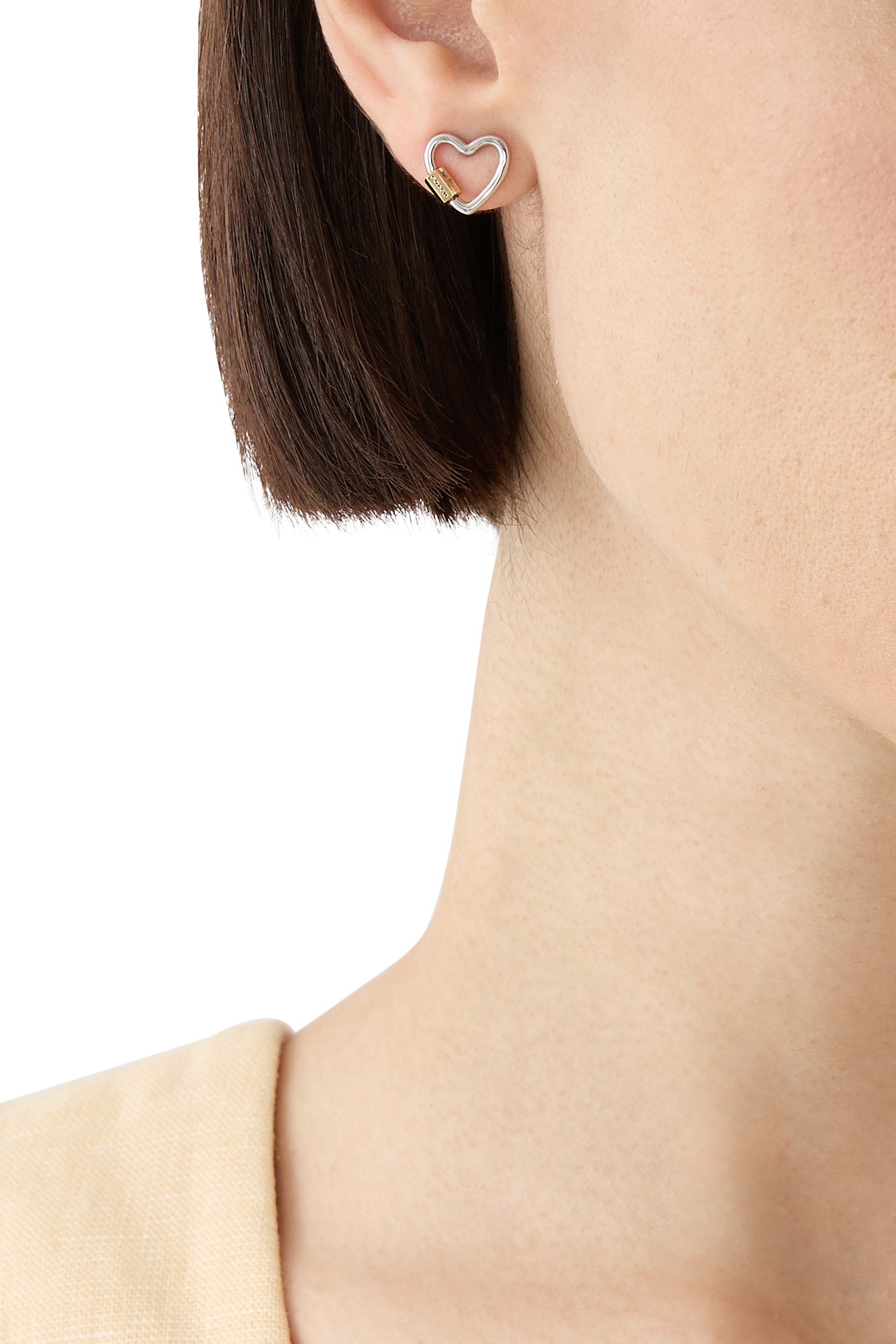 أقراط بتصميم قلب بمشبك حلقي بشعار الماركة، نحاس وتيتانيوم