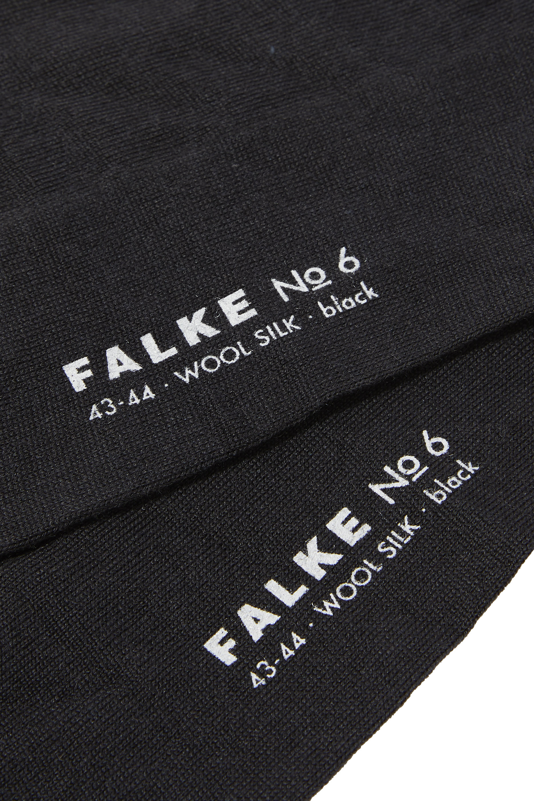 جوارب من مزيج حرير وصوف مارينو