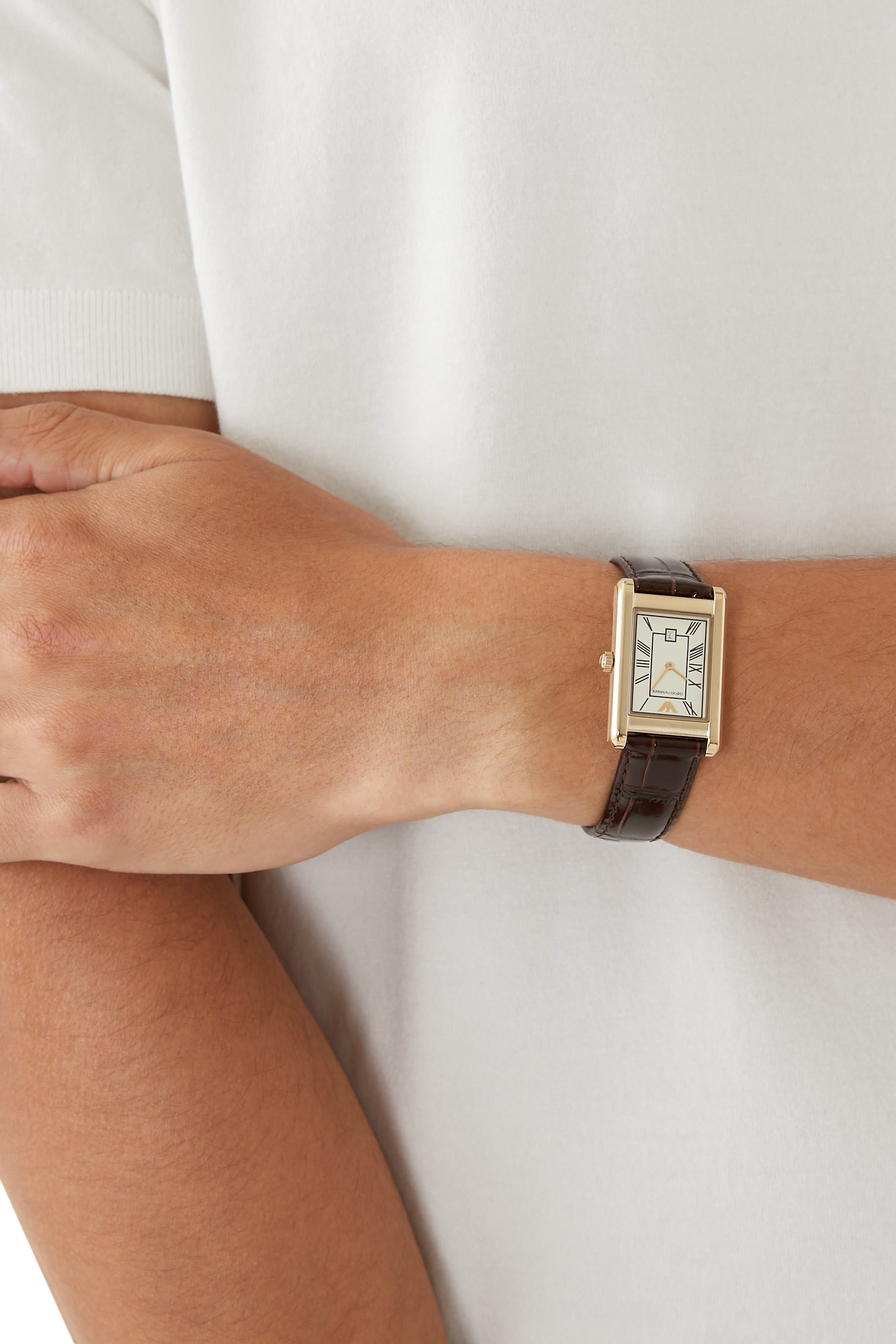 ساعة جينو جلد