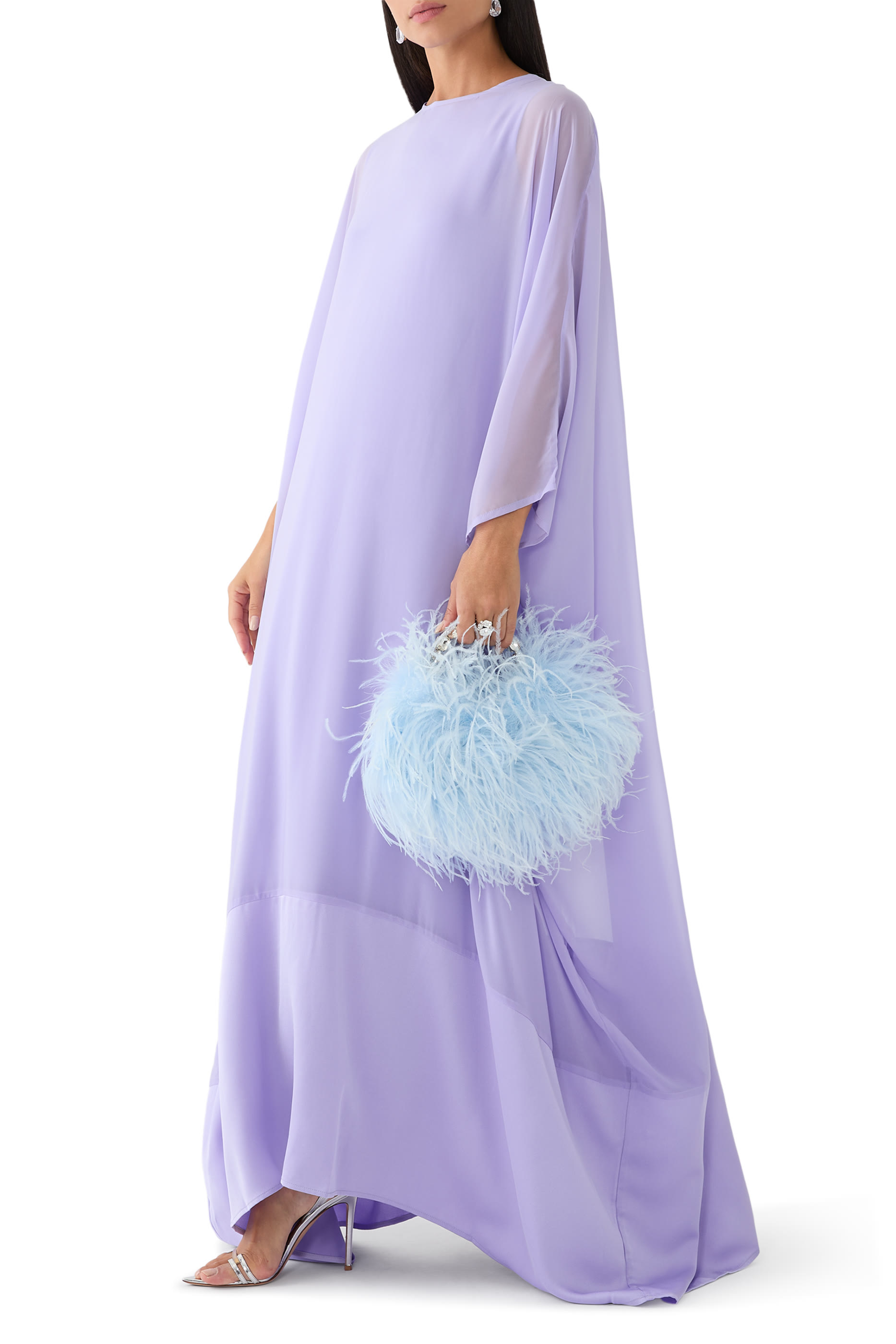 قفطان بحواف ساتان