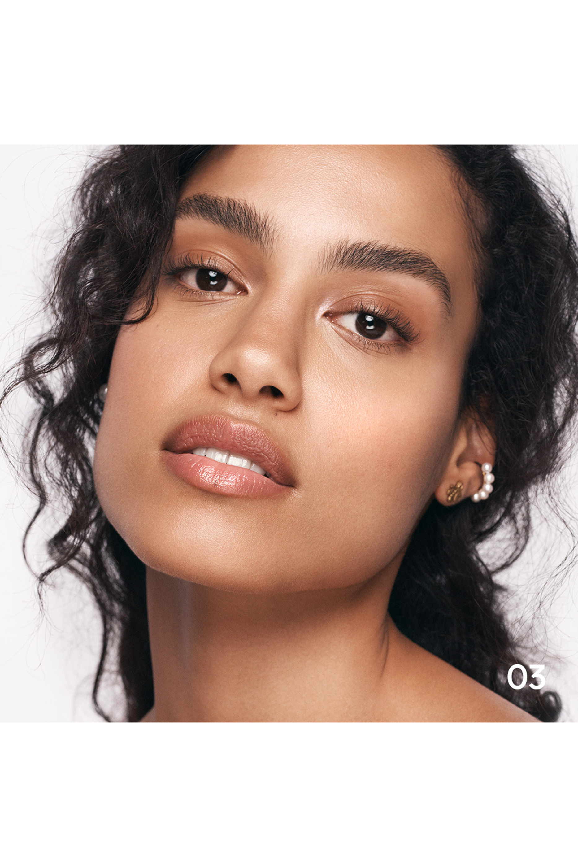 كرات بودرة ميتيوريتس لتثبيت المكياج