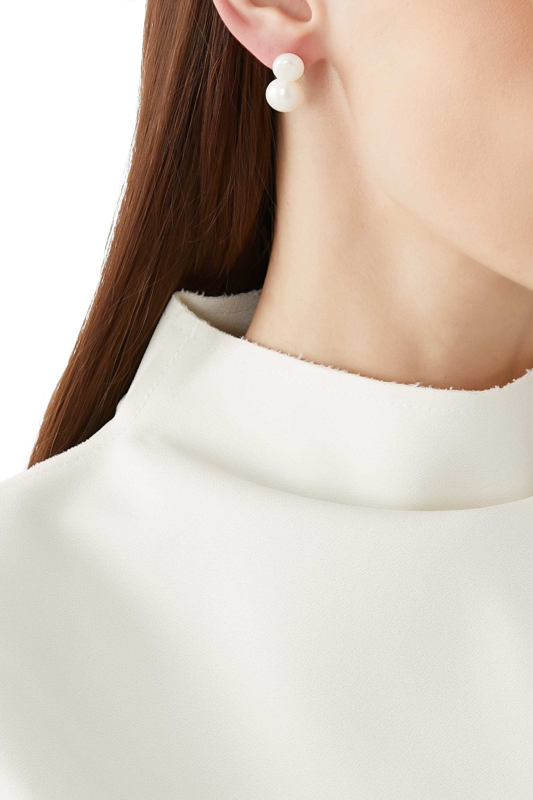 أقراط بيانكا مرصعة بلؤلؤ المياه العذبة، 14 قيراط فيرميل على الفضة الإسترلينية